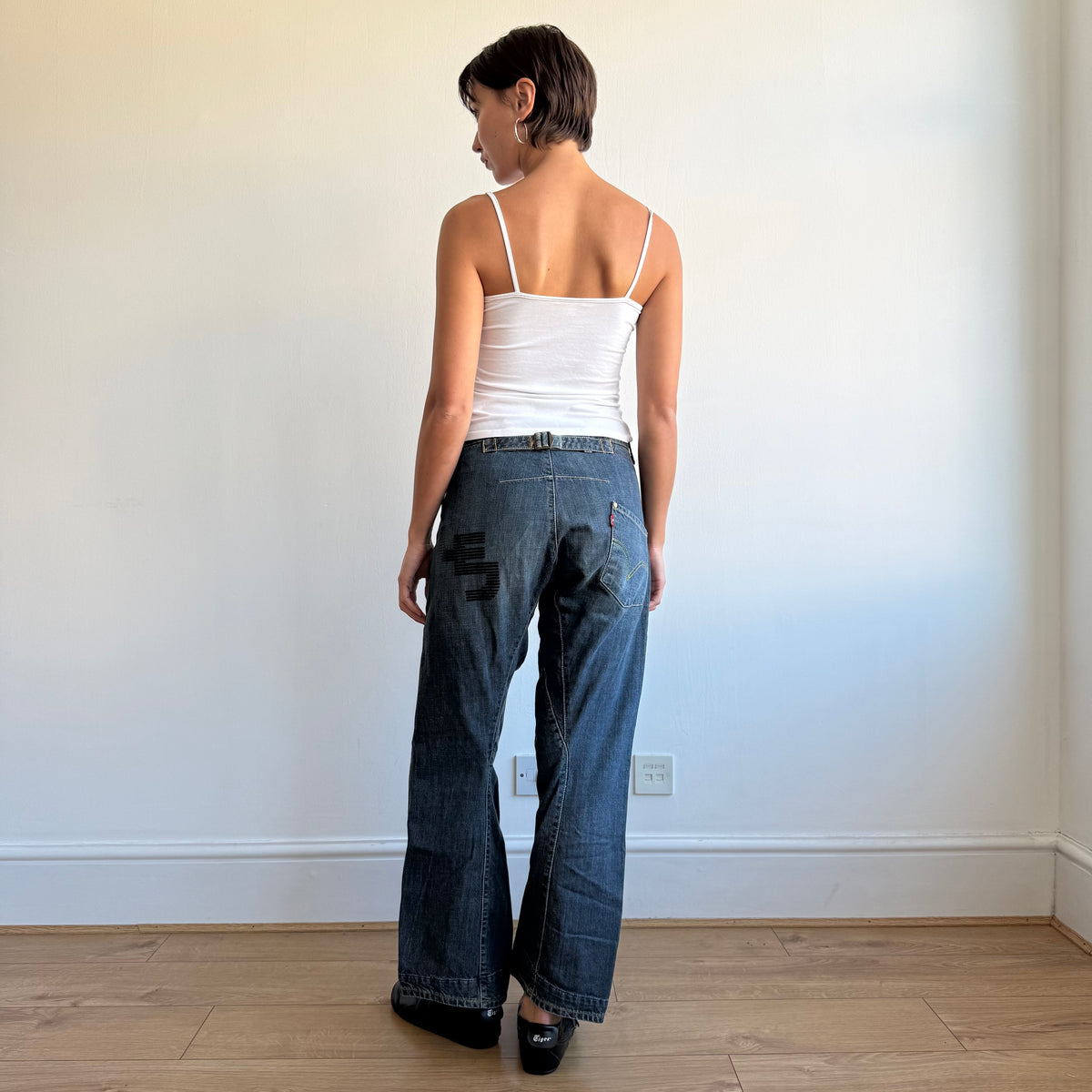 Levi’s Engineered cinch back jeans - Size 28x32