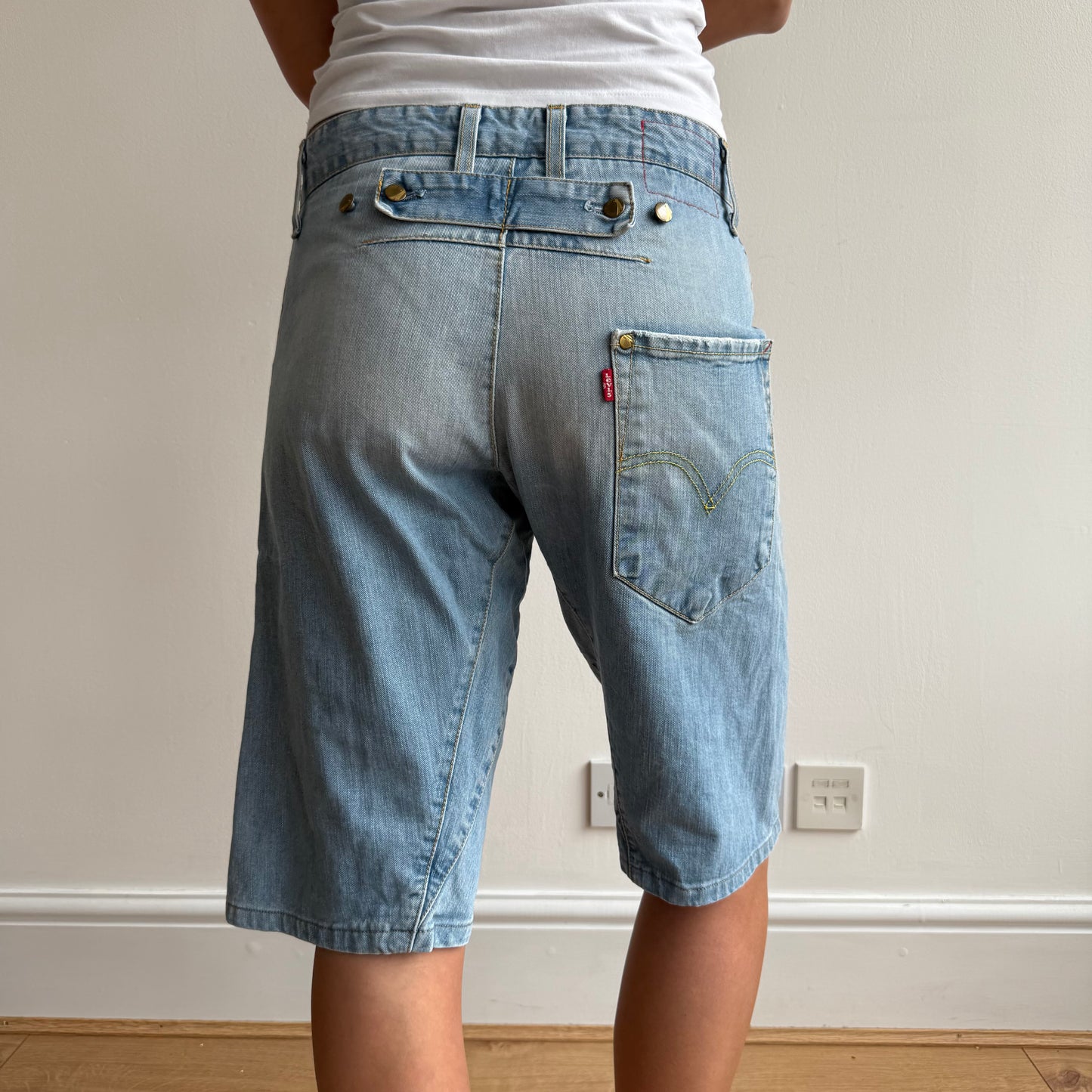 Levi’s Engineered button jorts - Size 30”