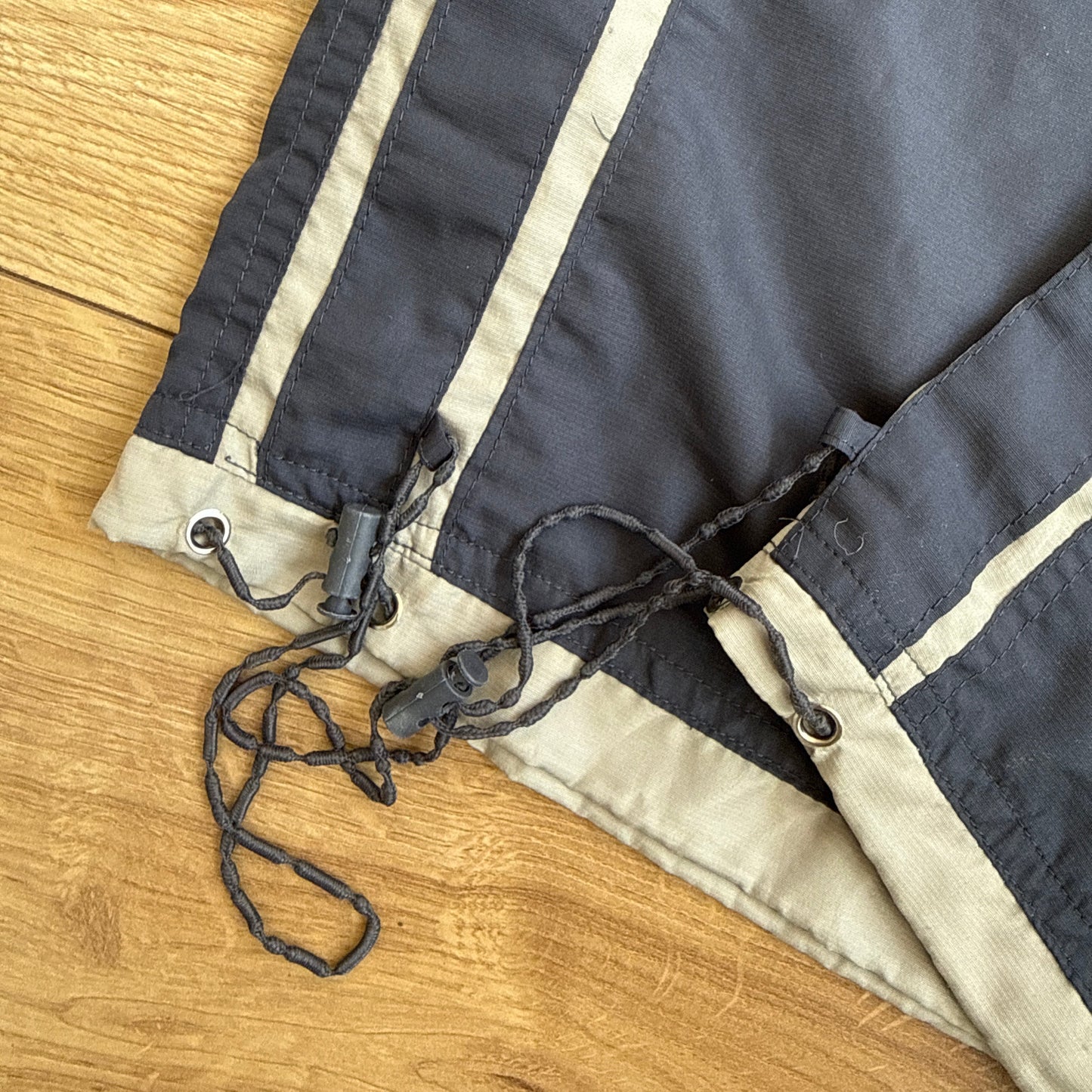 Navy toggle drawstring capris - Size S