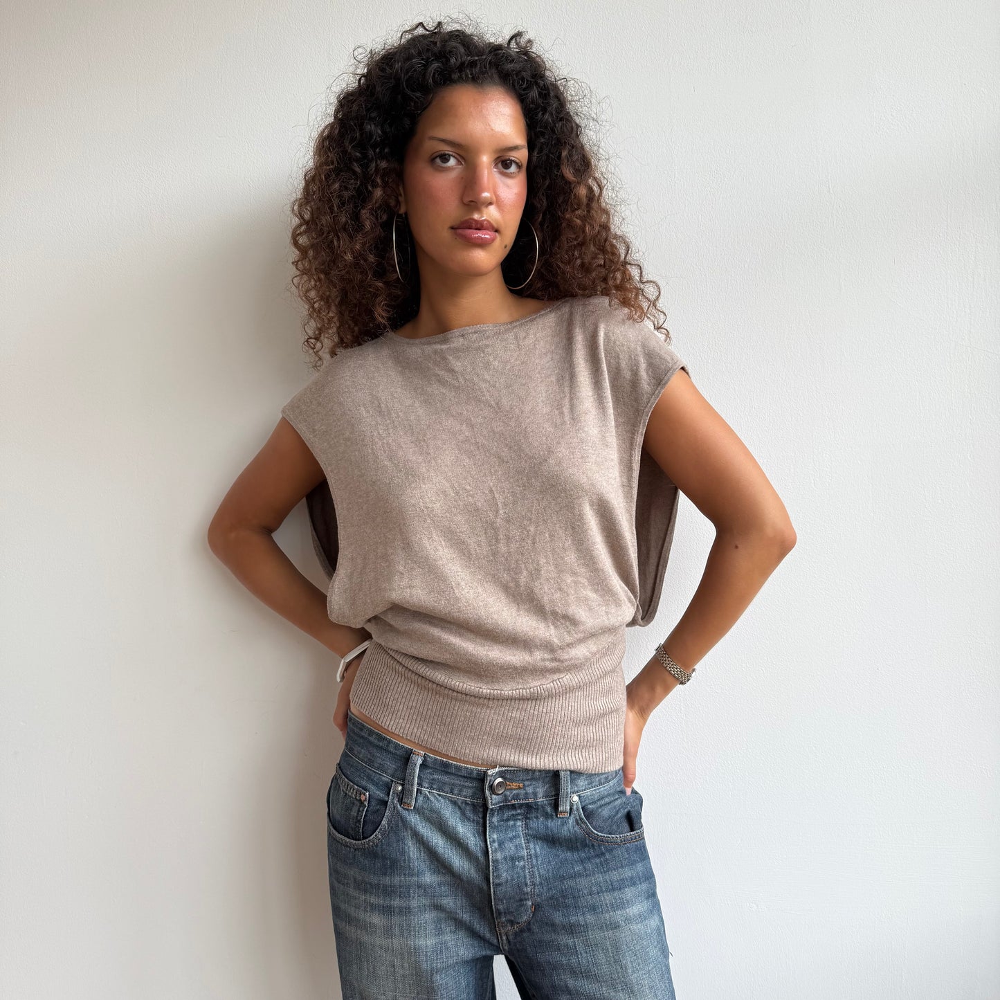 Beige open back knit - Size M