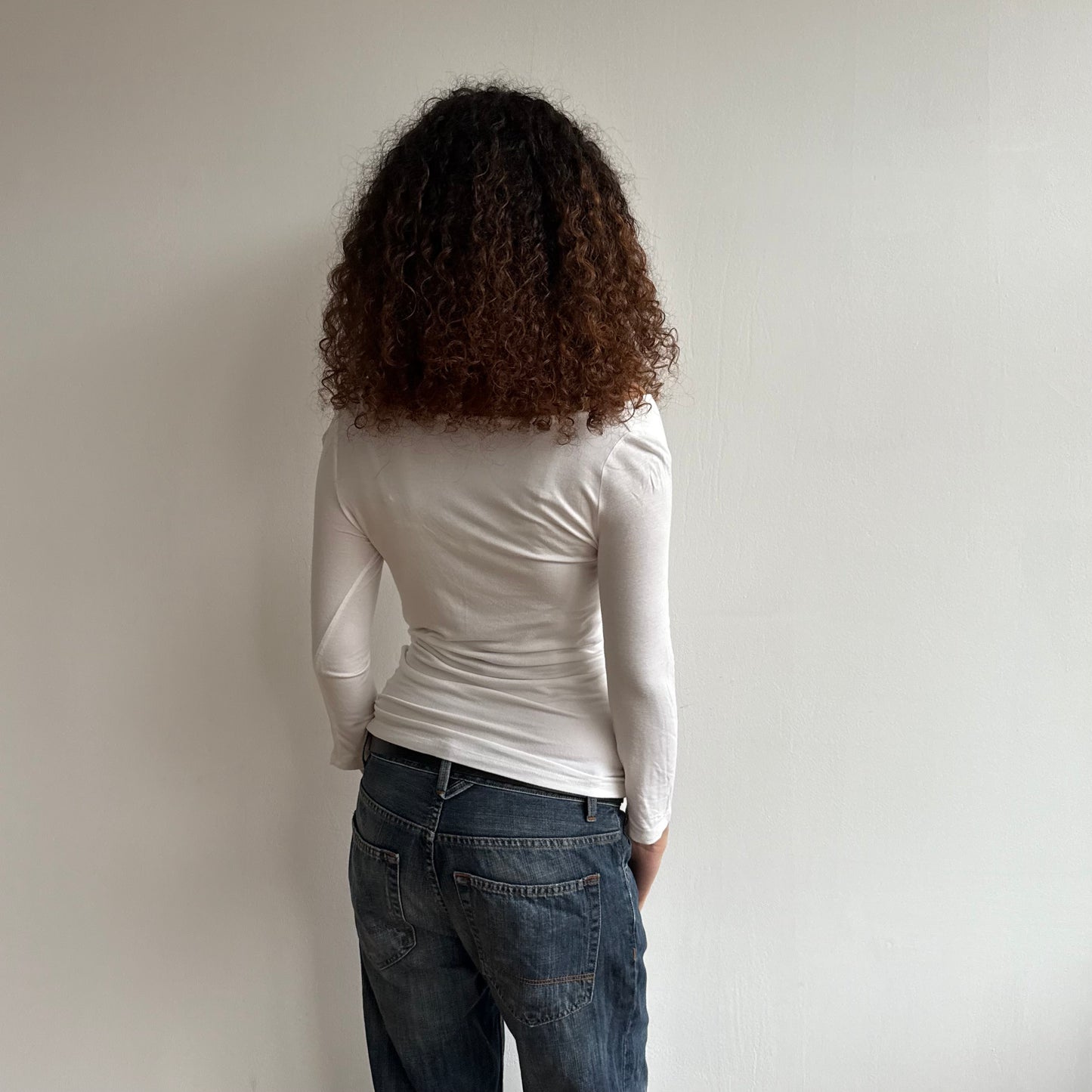 White slouchy cowl 3/4 sleeve top - Size S/M