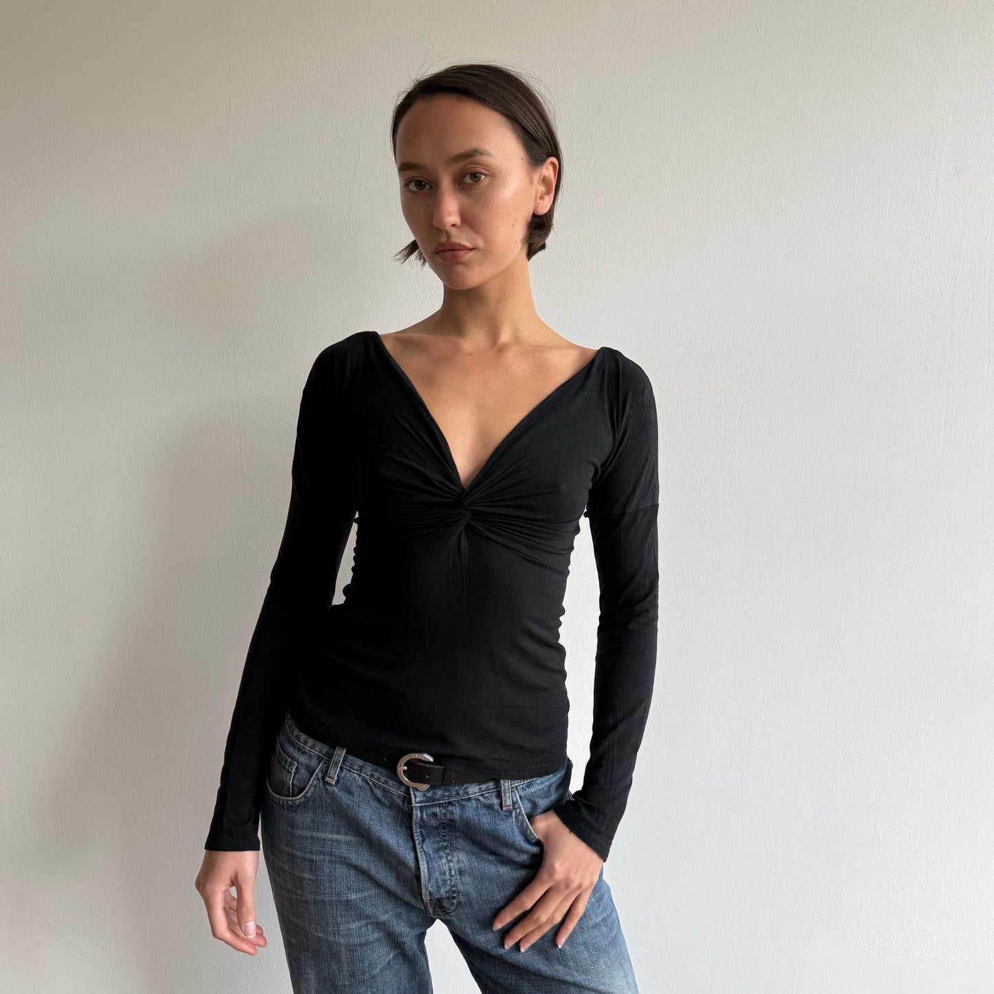 Black twist keyhole top - Size S