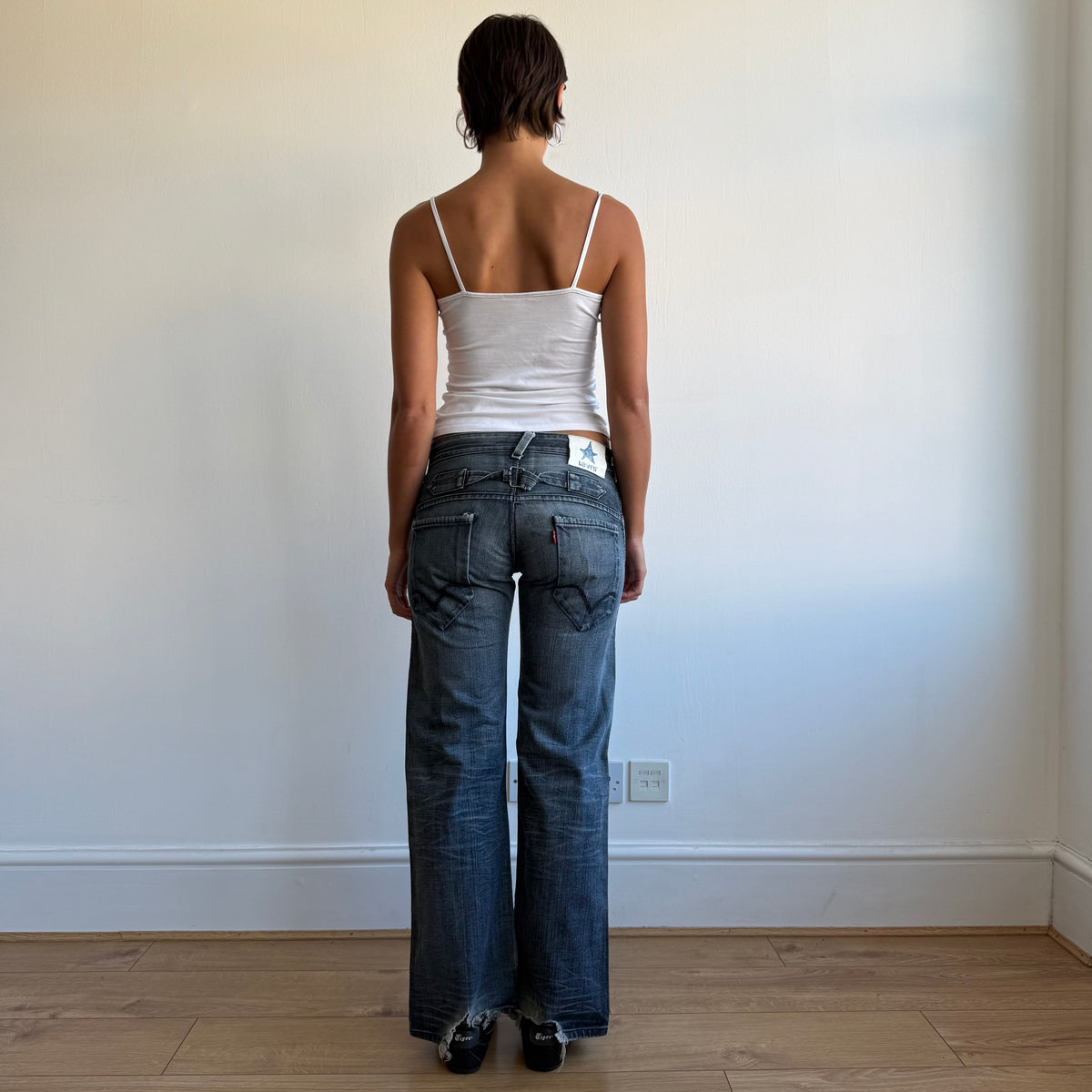 Levi’s cinch back star jeans - Size 29x32