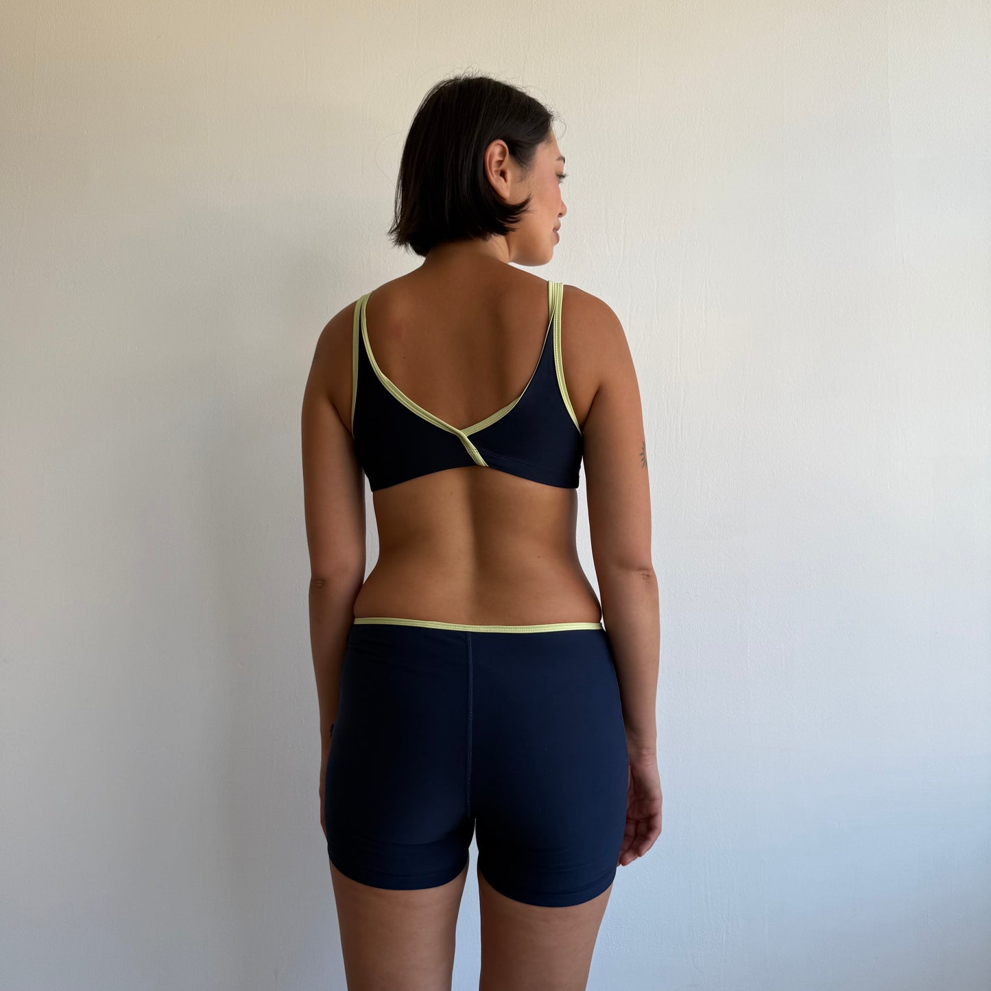Nike navy + lime 2-piece set - Size XS