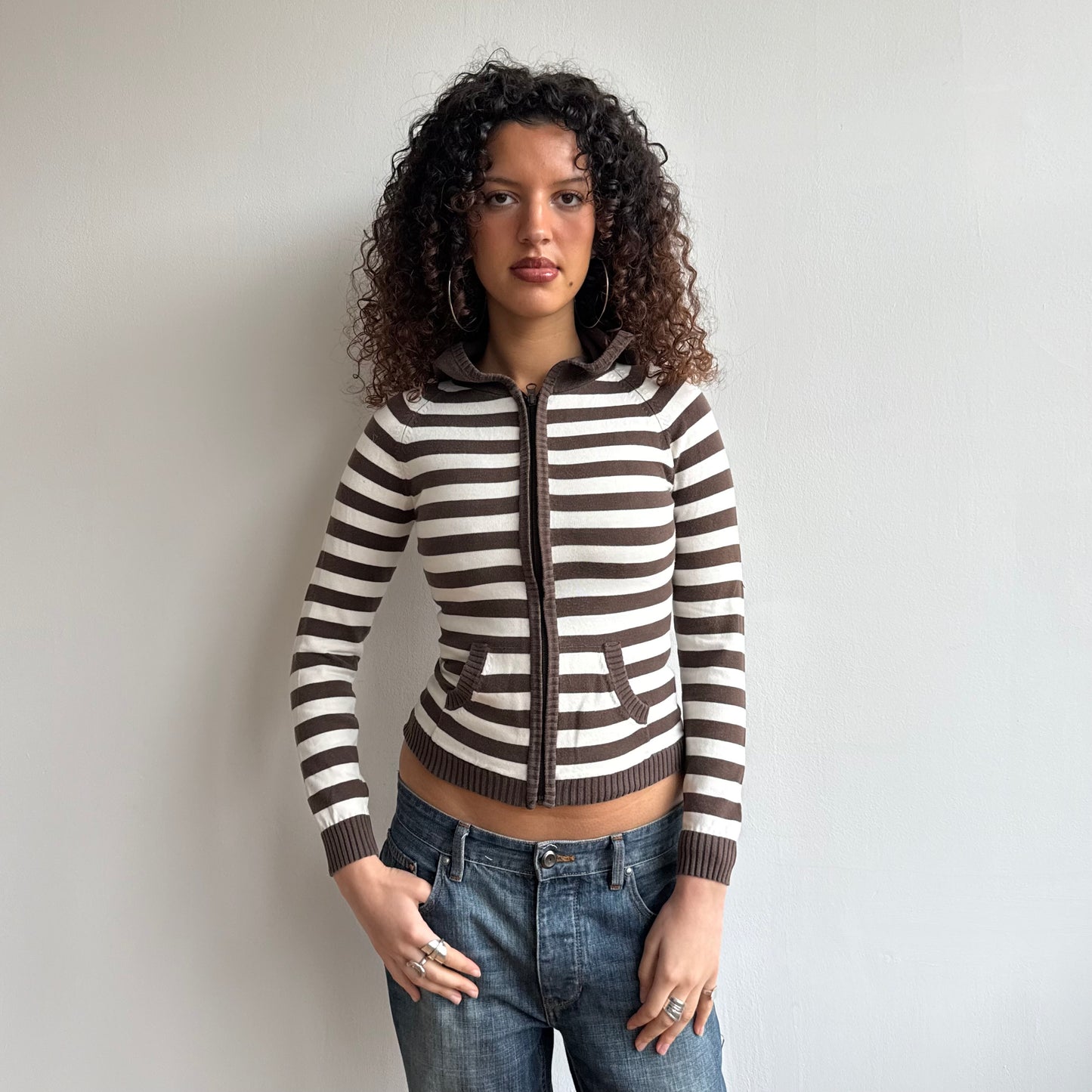 Brown and white hooded knit - Size S