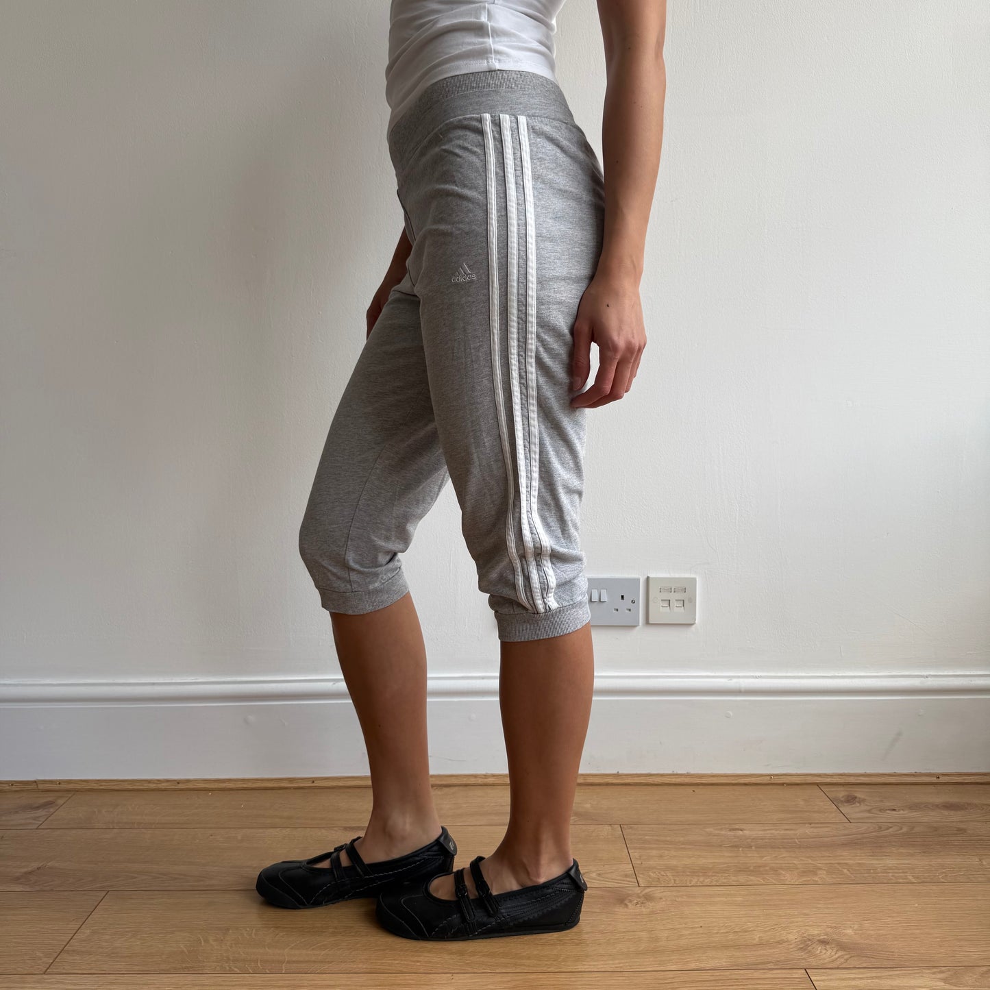 Grey Adidas sporty capris - Size S