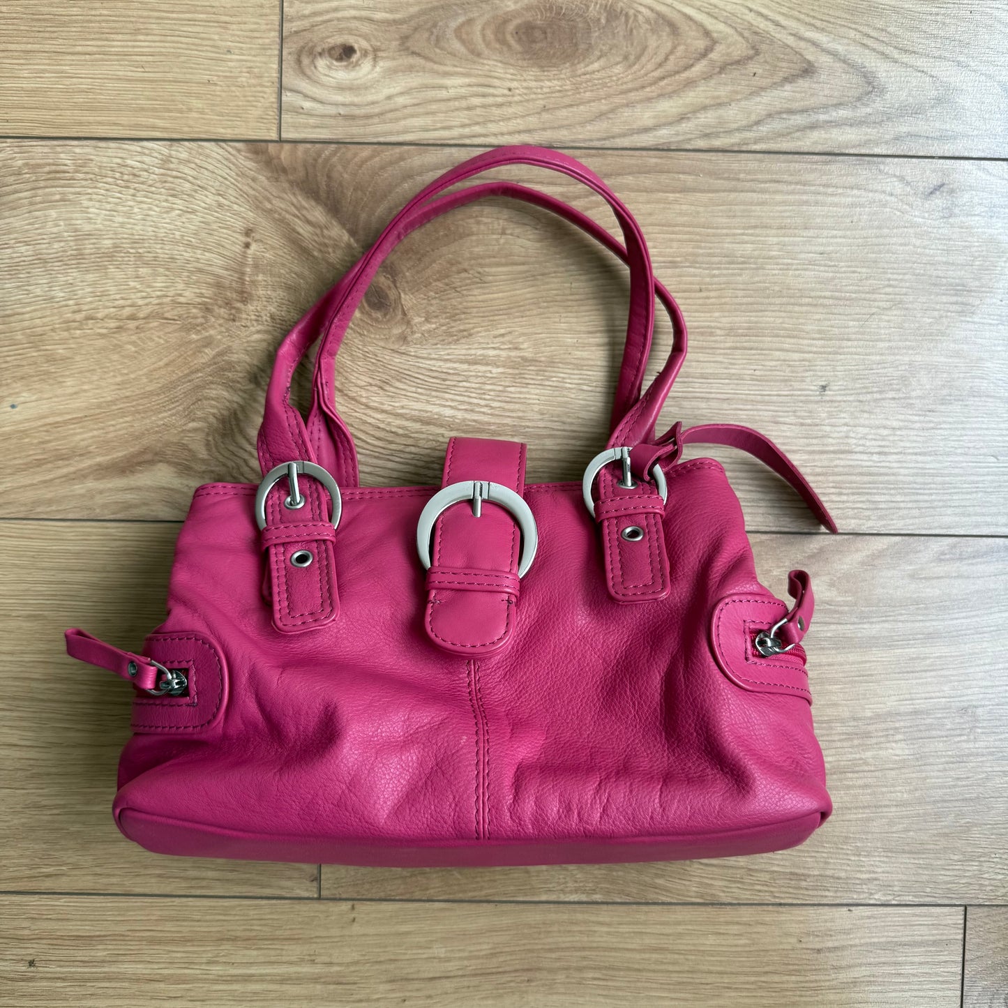 Hot pink buckle bag - One Size