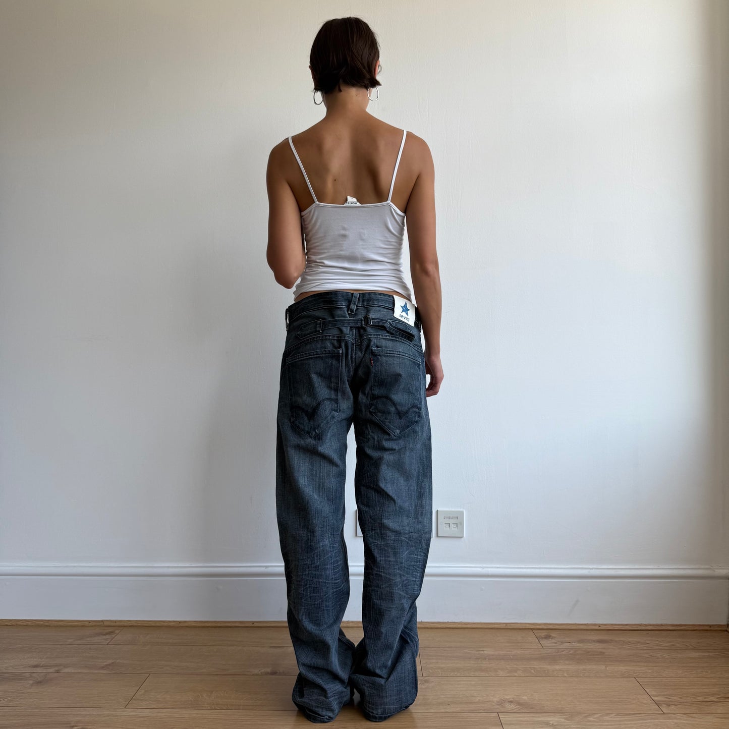 Levi’s star cinch back jeans - Size 34x34