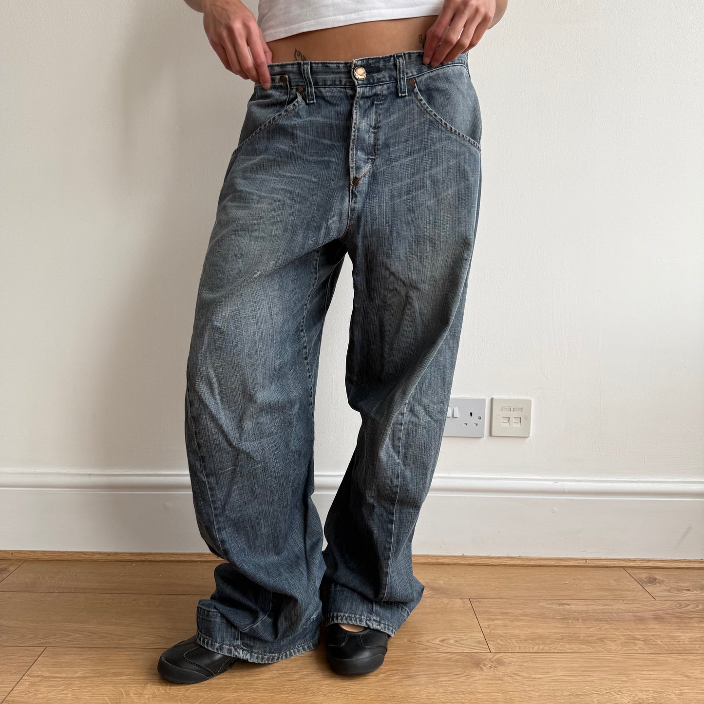 Levi’s Engineered cinch jeans - Size 34x32