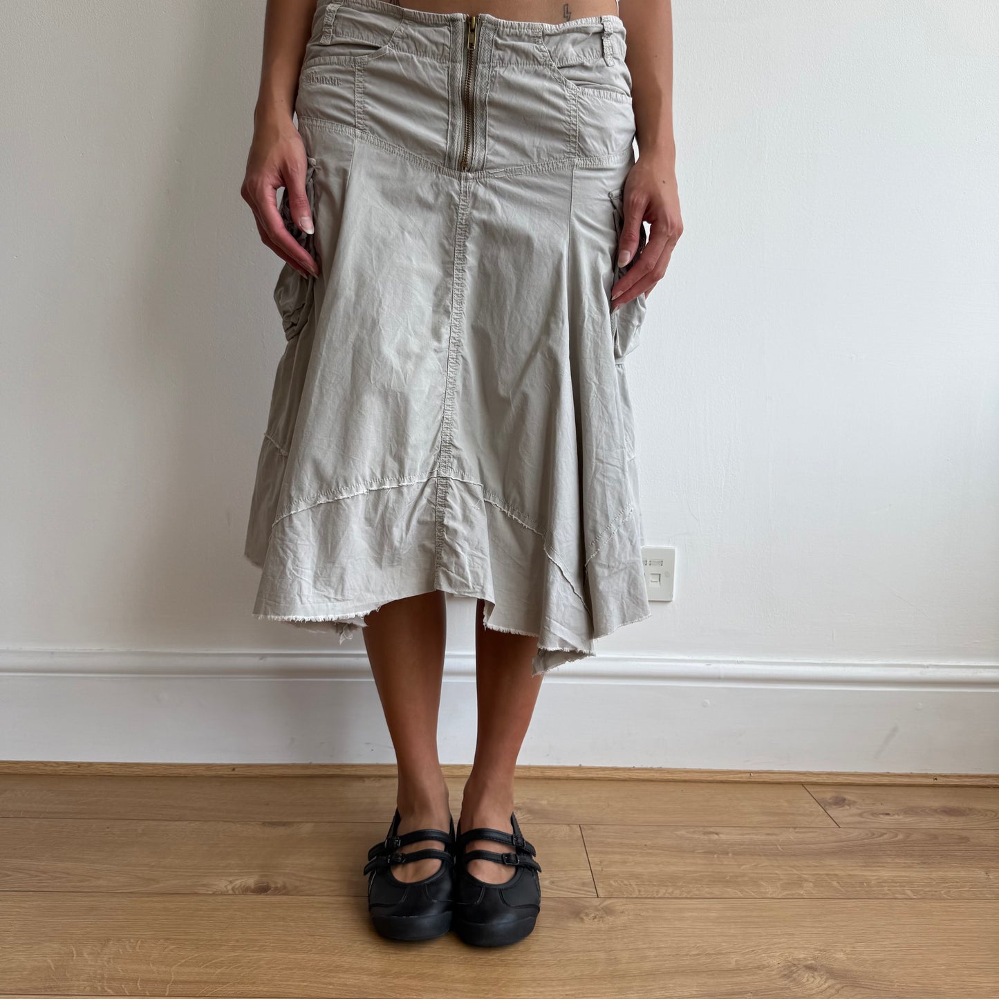 Khaki grey cargo midi skirt - Size S