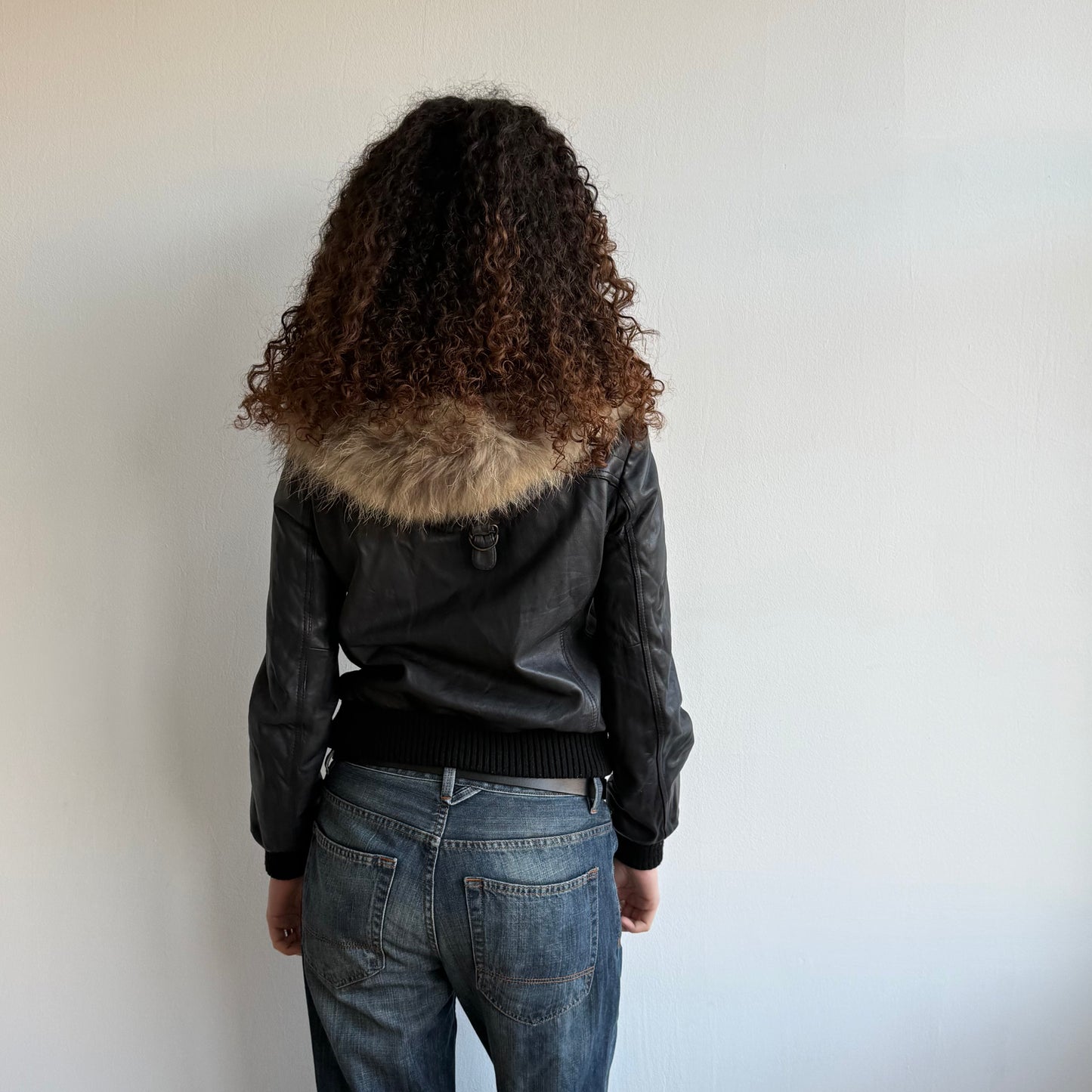 Black leather fur hood bomber - Size S/M