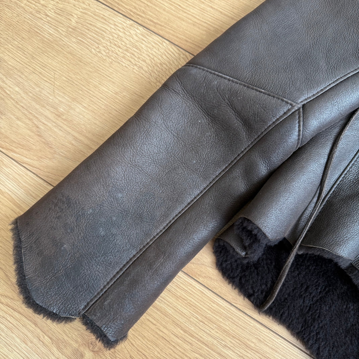 Brown leather fur tie afghan - Size S