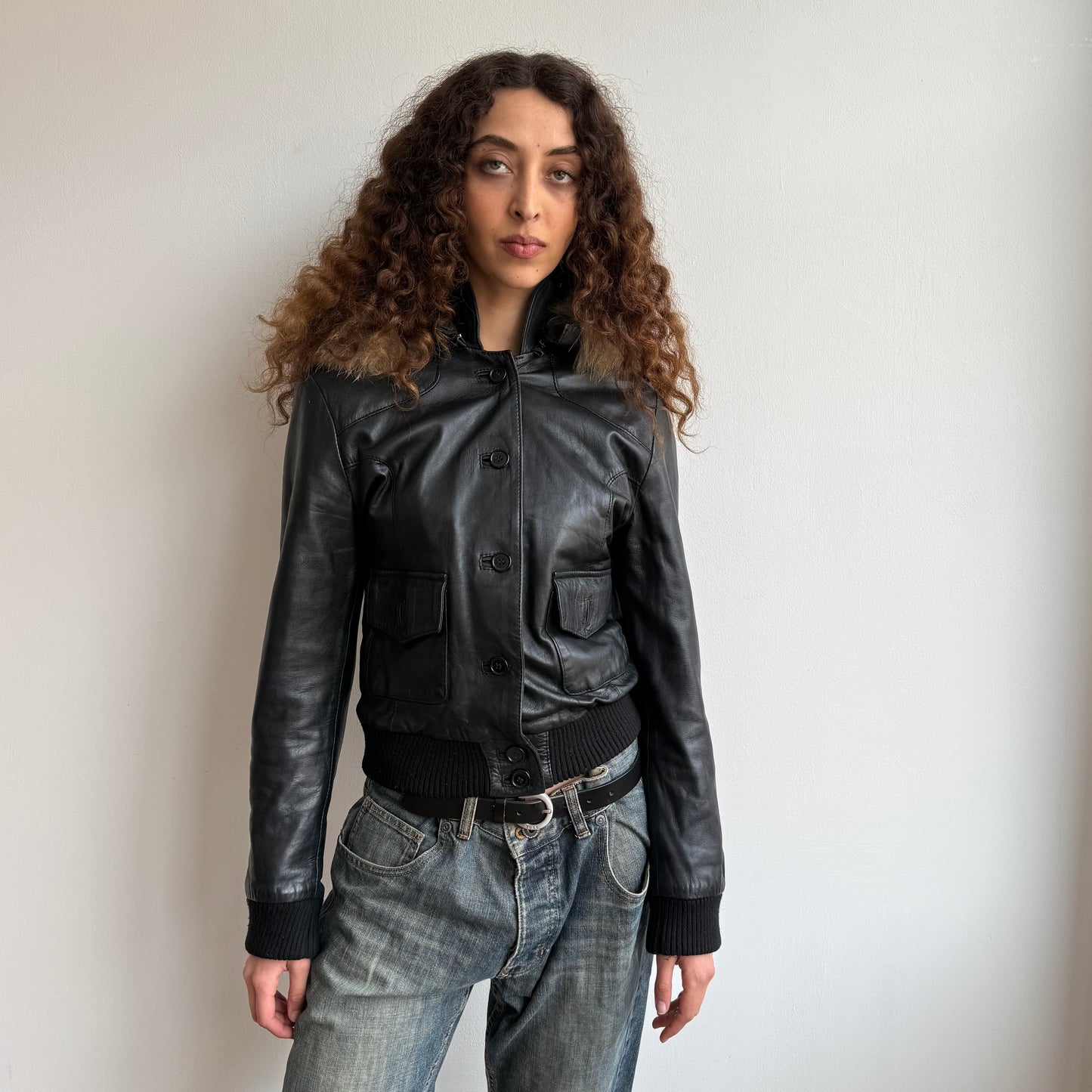 Black leather fur hood bomber - Size S/M