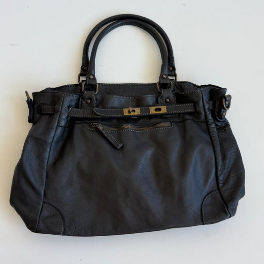 Black leather ‘firkin’ bag - One Size