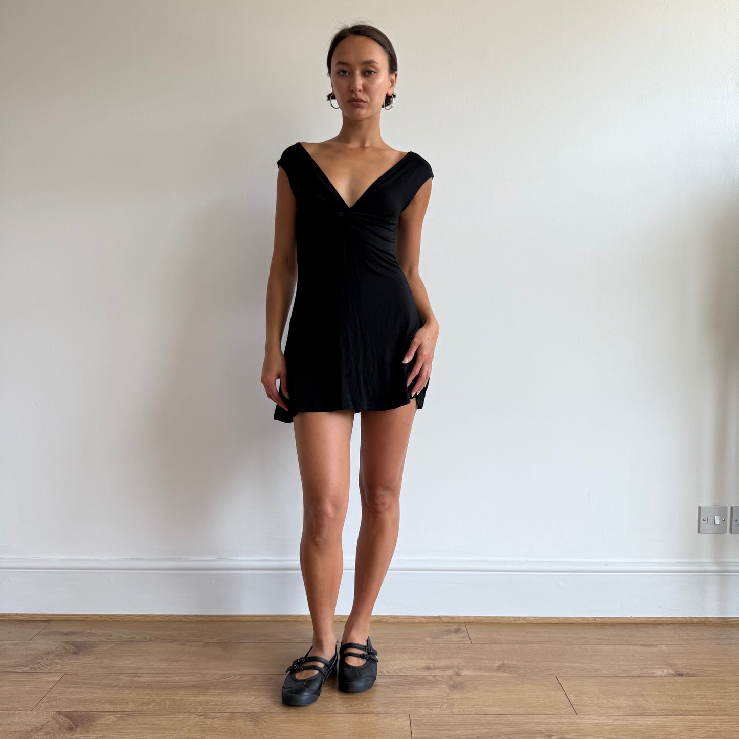 Black twist keyhole mini dress - Size S