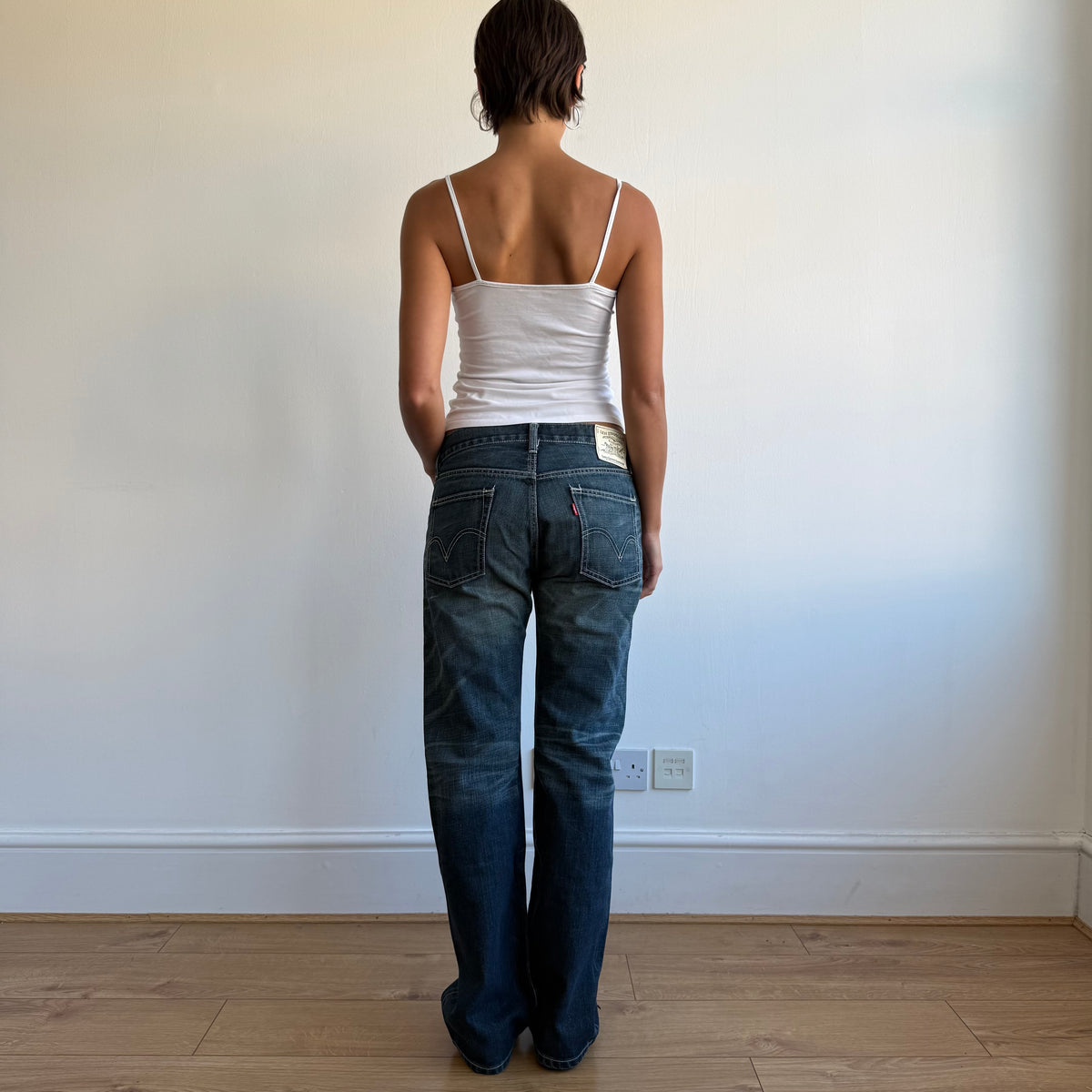Levi’s mid wash vintage jeans - Size 31x32