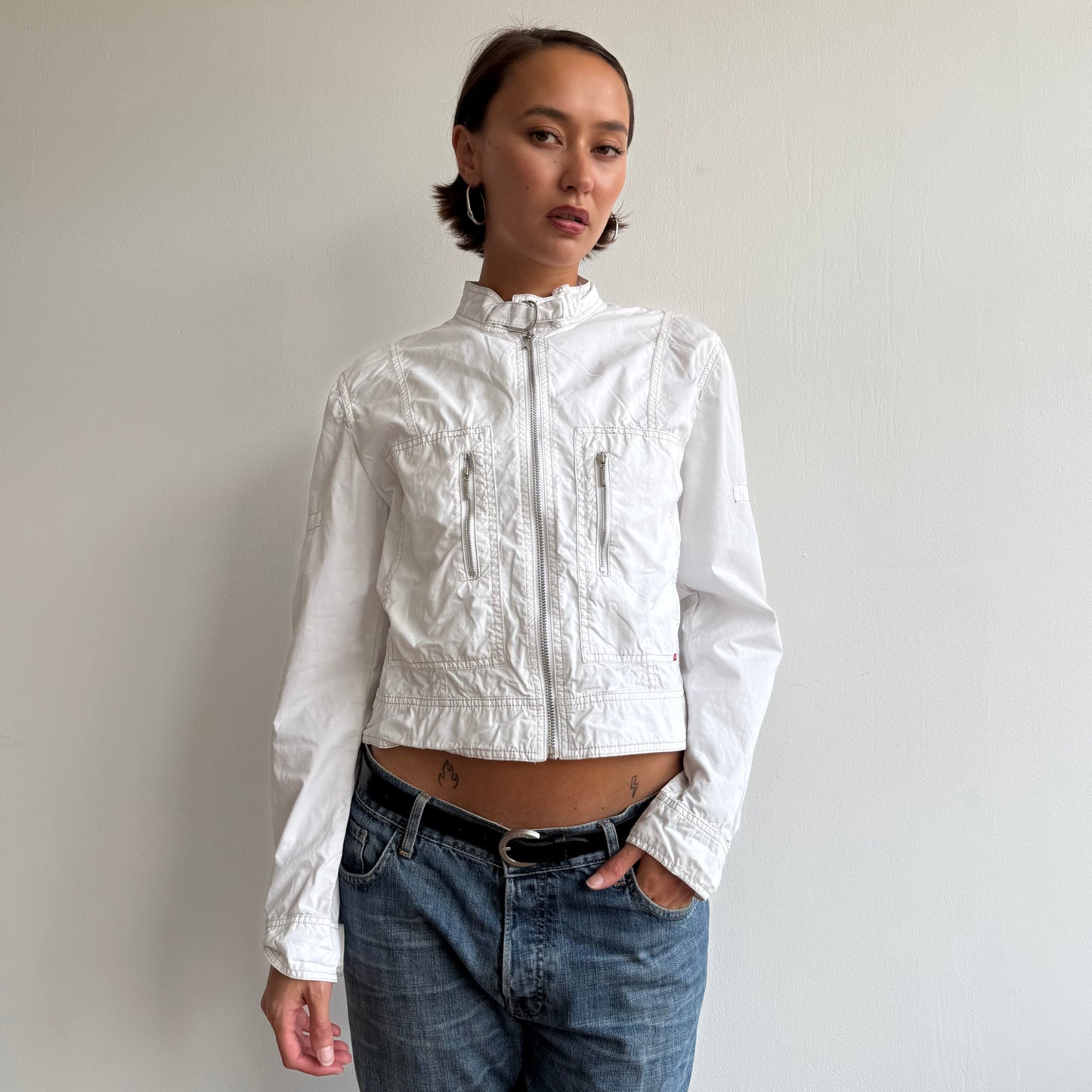 White cargo zip up jacket - Size M