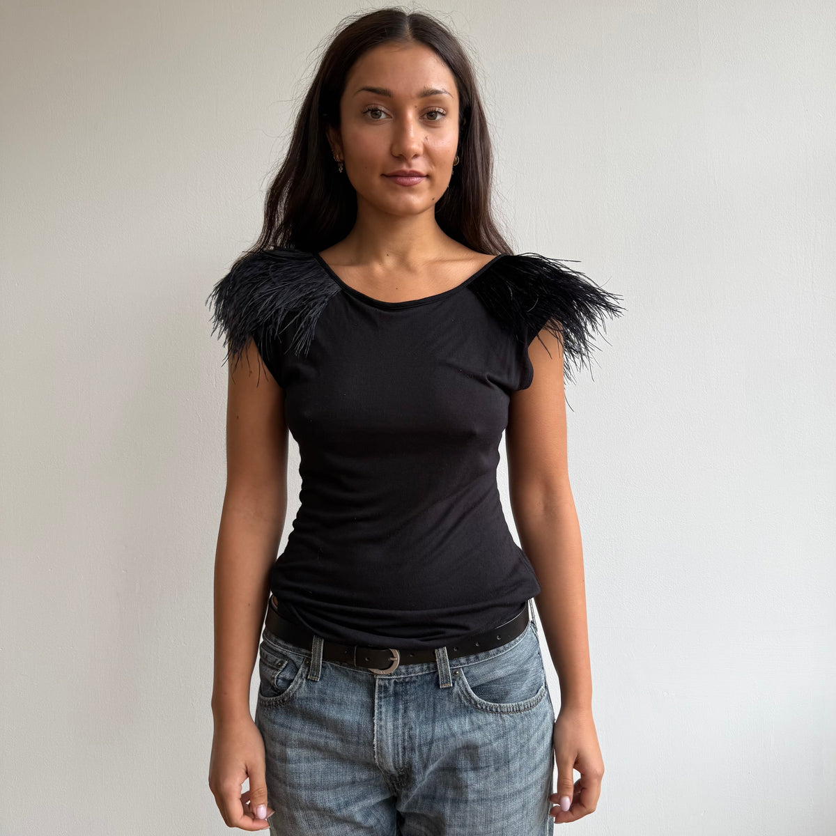 Black feather shoulder top - Size M