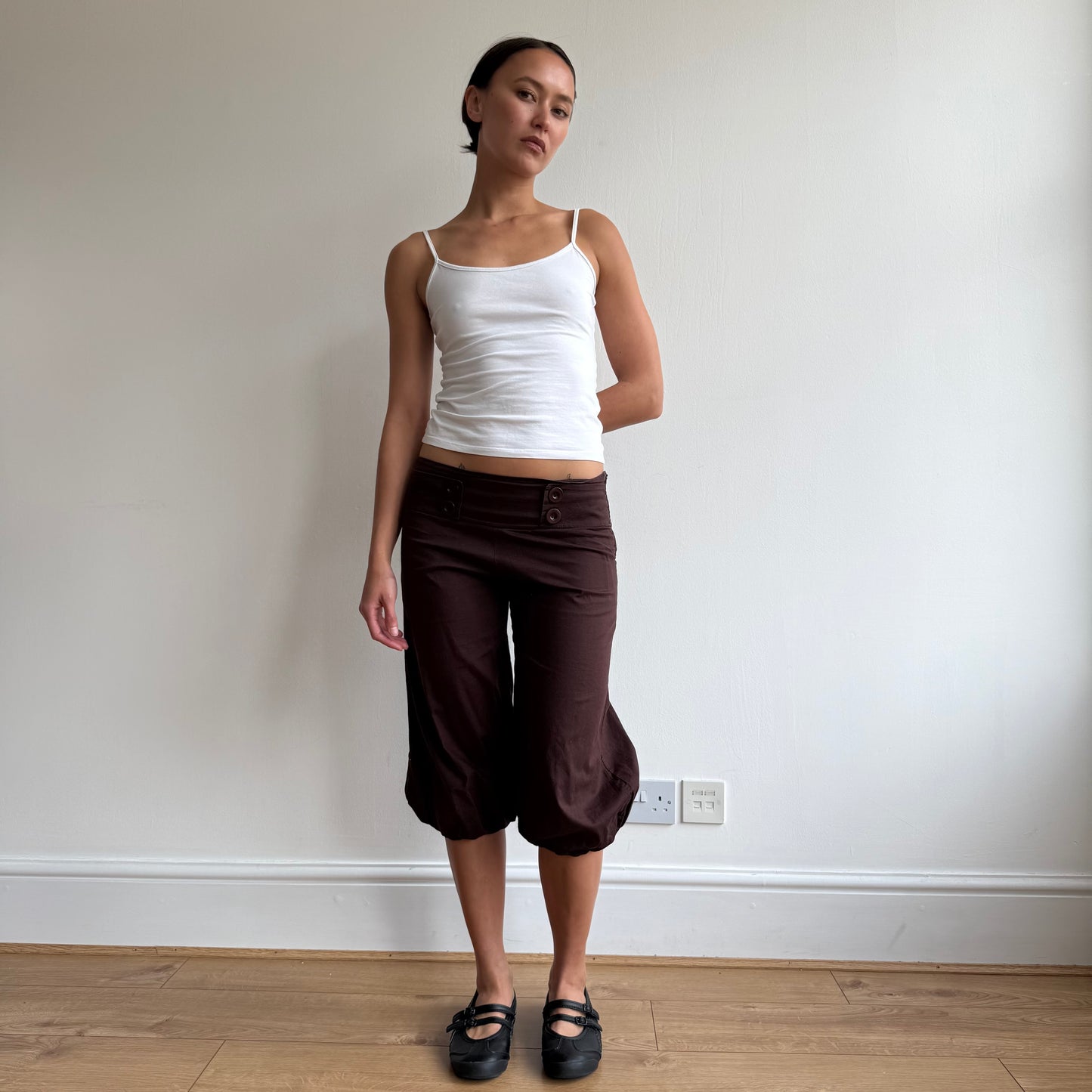 Brown button bubble capris - Size M