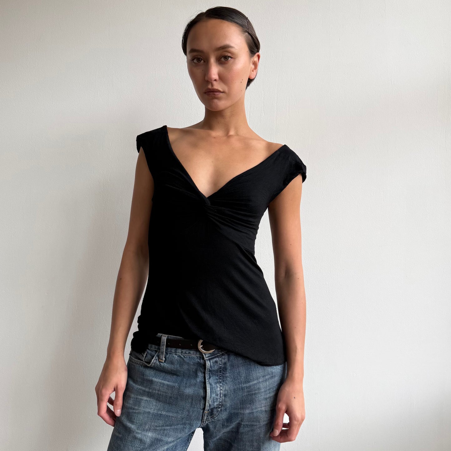 Black twist keyhole short sleeve top - Size S