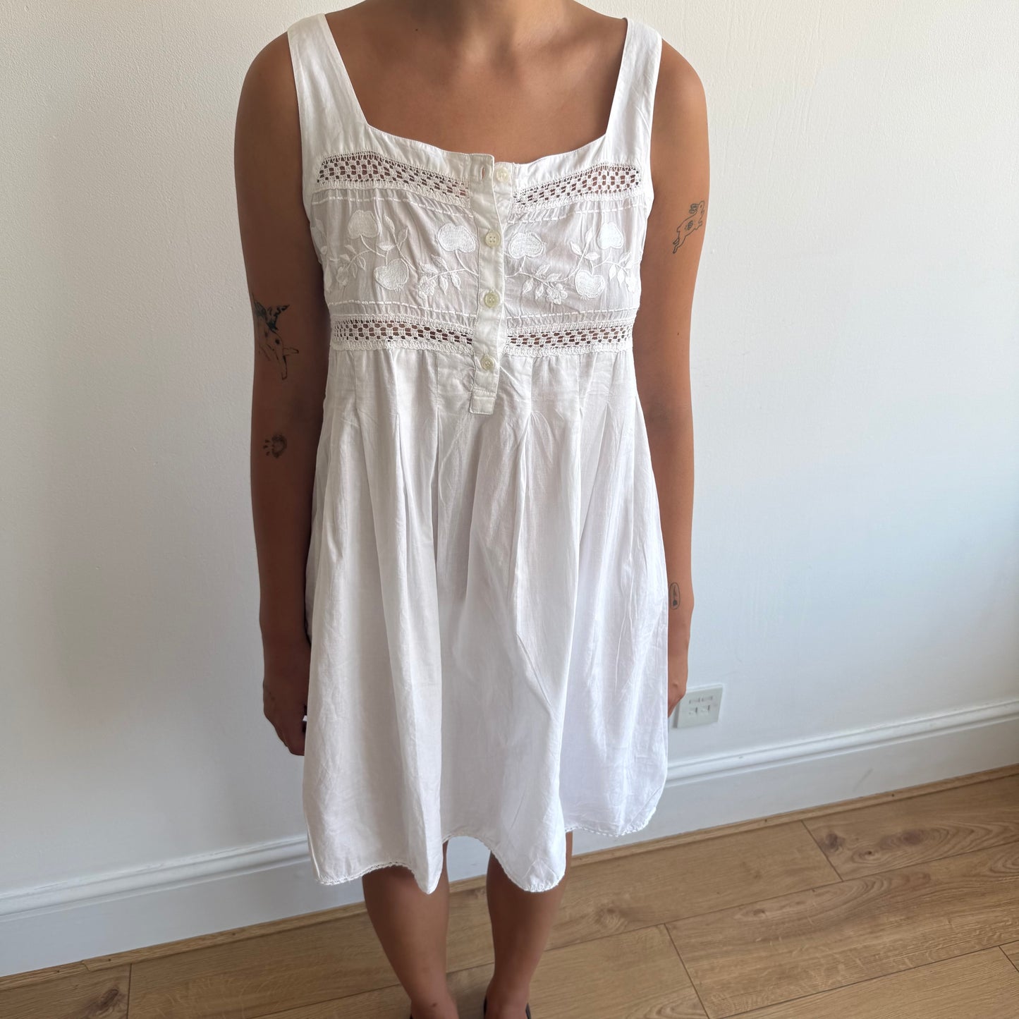 White embroidered milkmaid dress - Size S