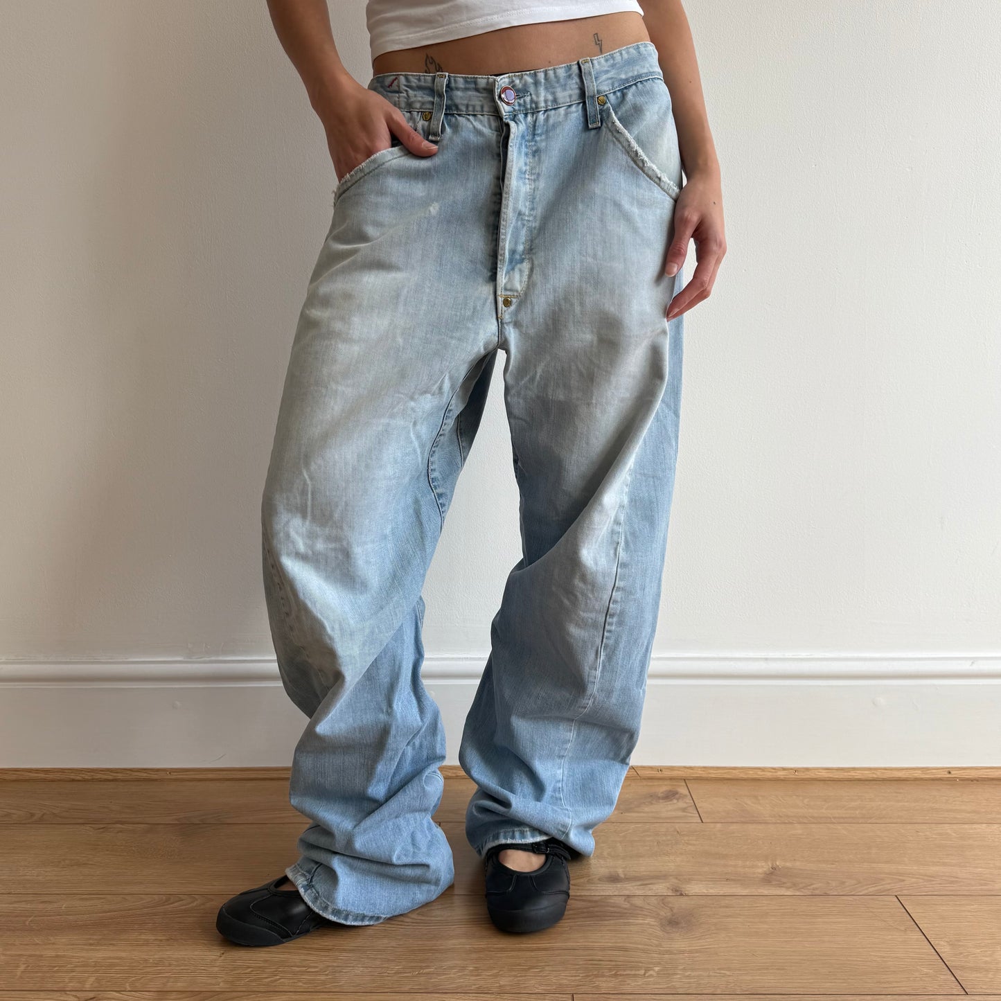 Levi’s Engineered button back jeans - Size 36x34