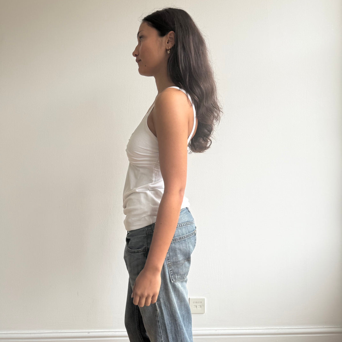 White v-neck cinched tank top - Size S