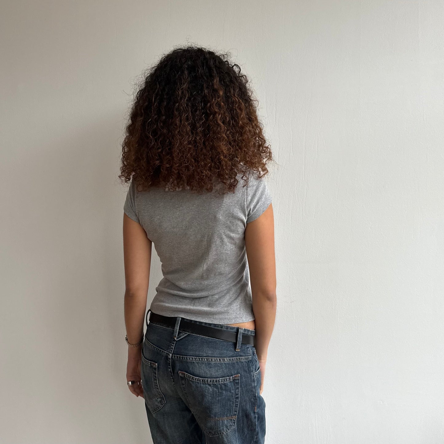 Grey graphic baby tee - Size M