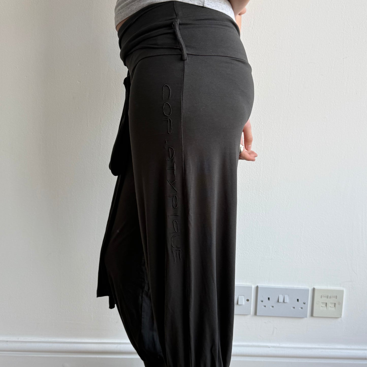 Charcoal Cop Copine harem pants - Size S