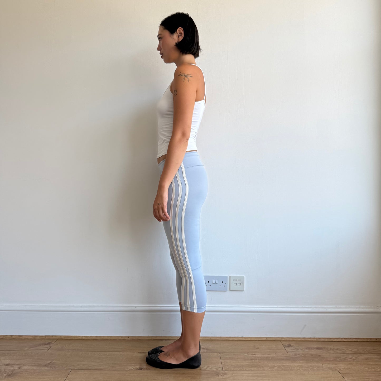 Blue Adidas 3-stripe capris - Size S