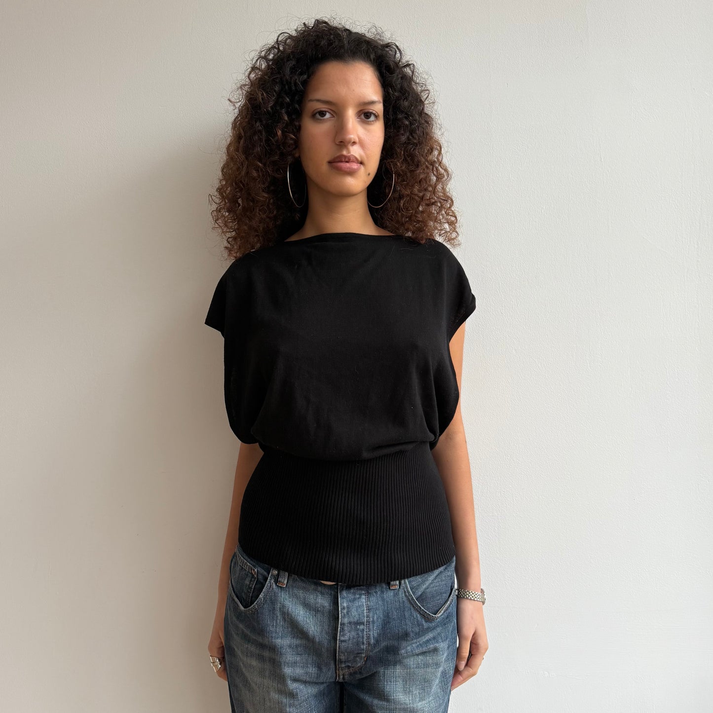 Black short sleeve keyhole knit - Size S/M