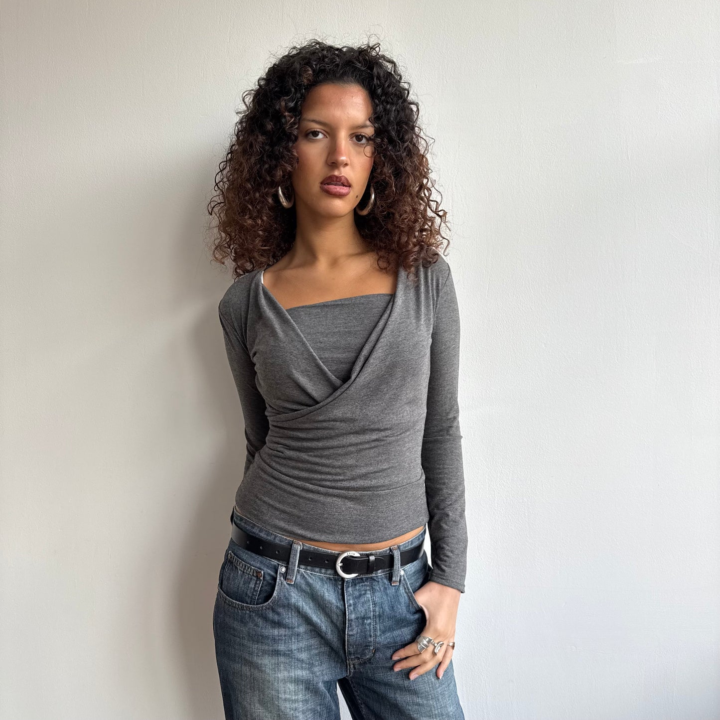 Charcoal grey keyhole top - Size S