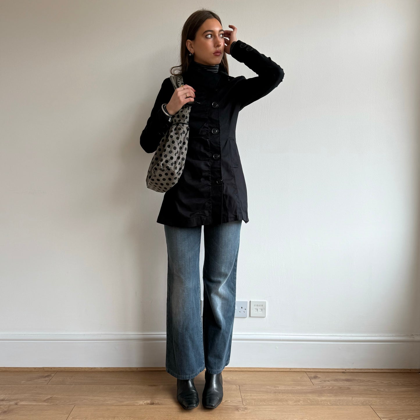 Black asymmetric trench - Size XS