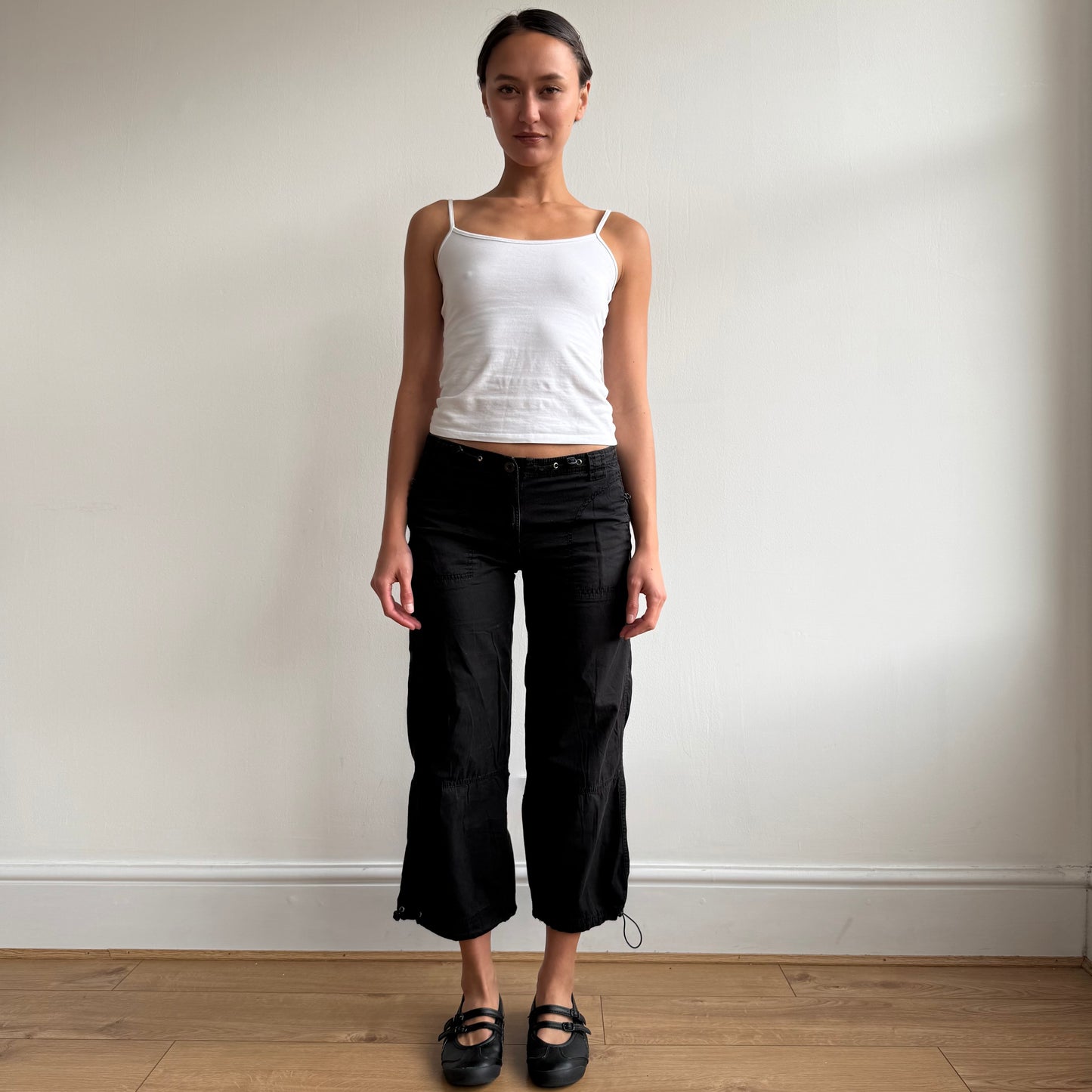 Black toggle capris - Size S