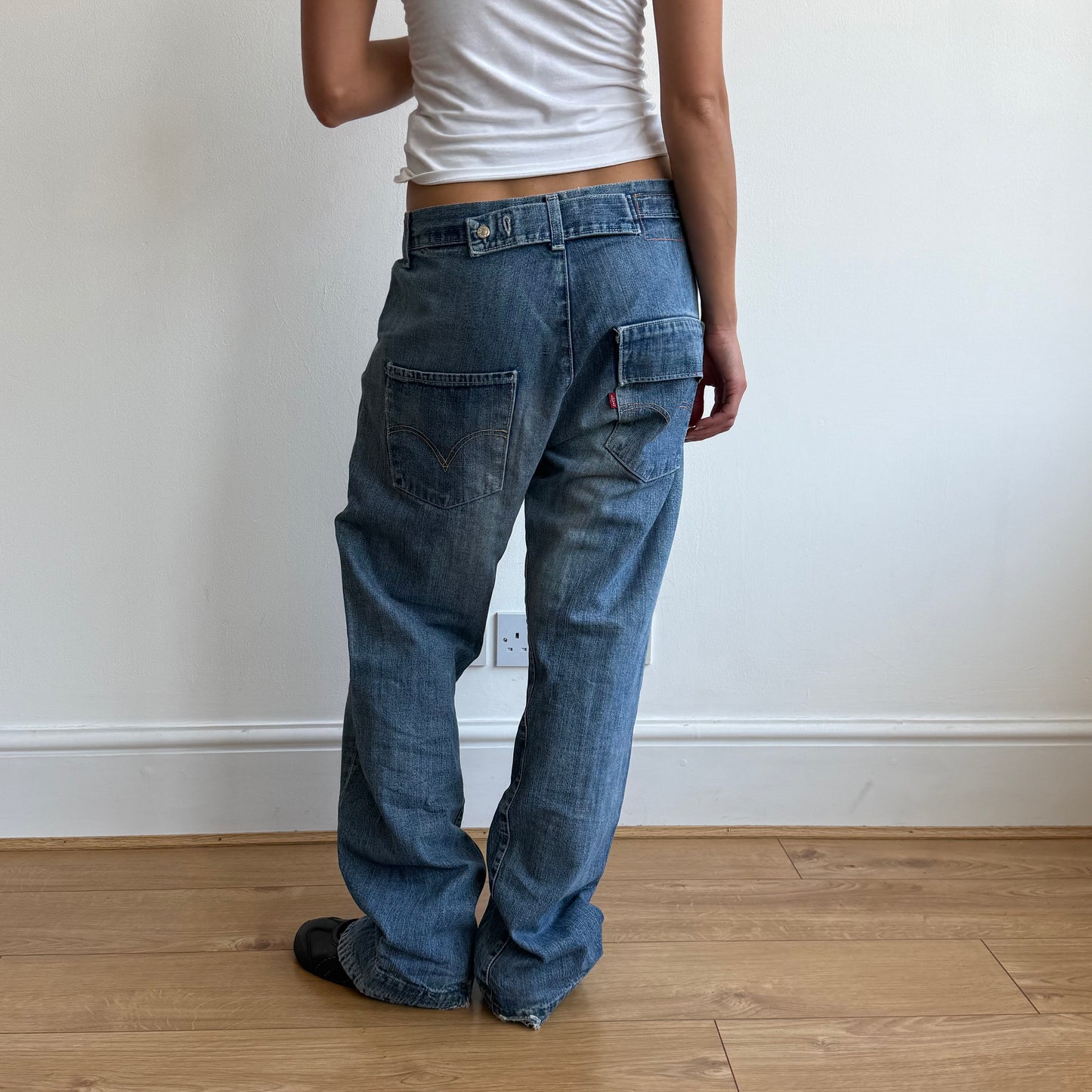 Levi’s Engineered button back jeans - Size 32x32