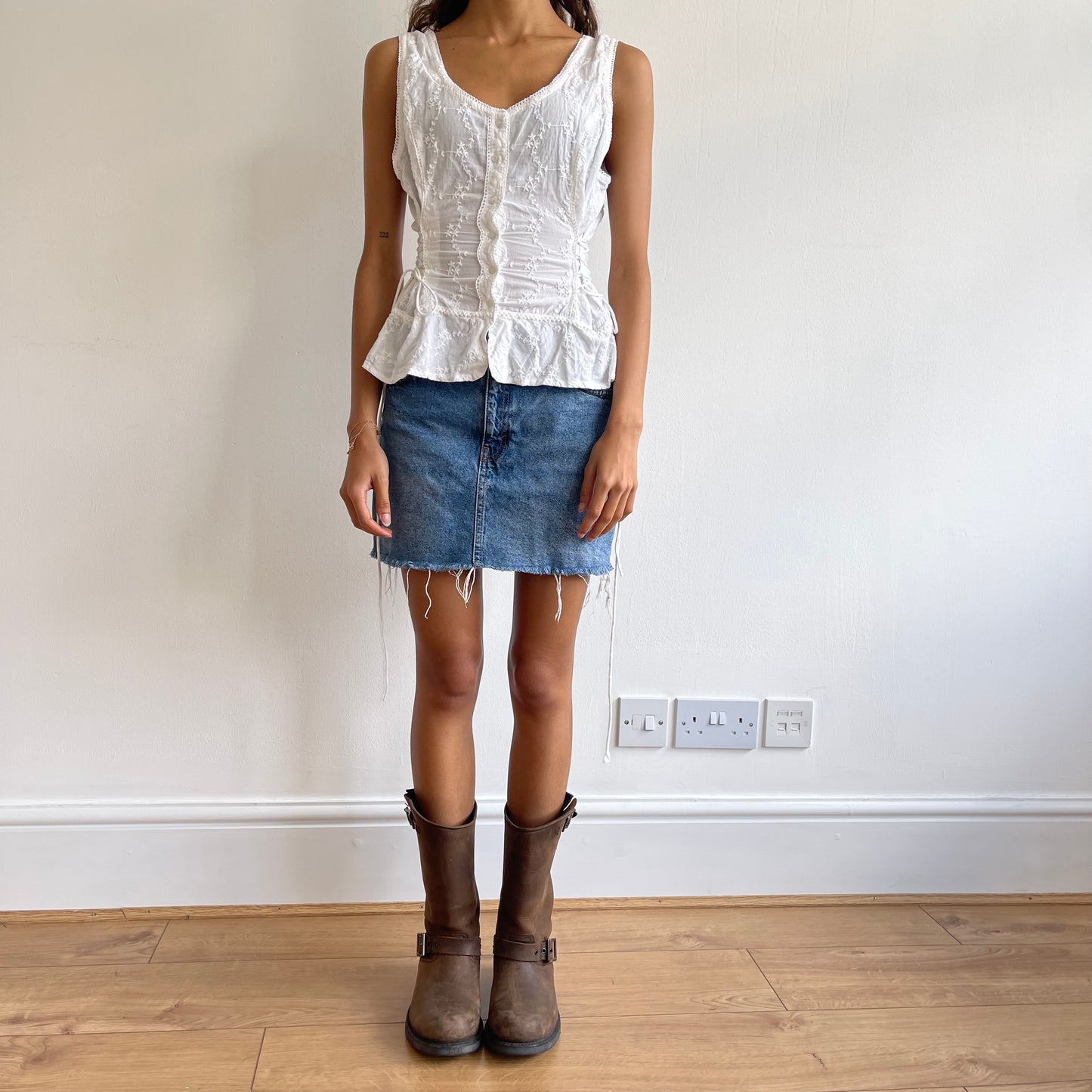 White tie side milkmaid top - Size XS/S