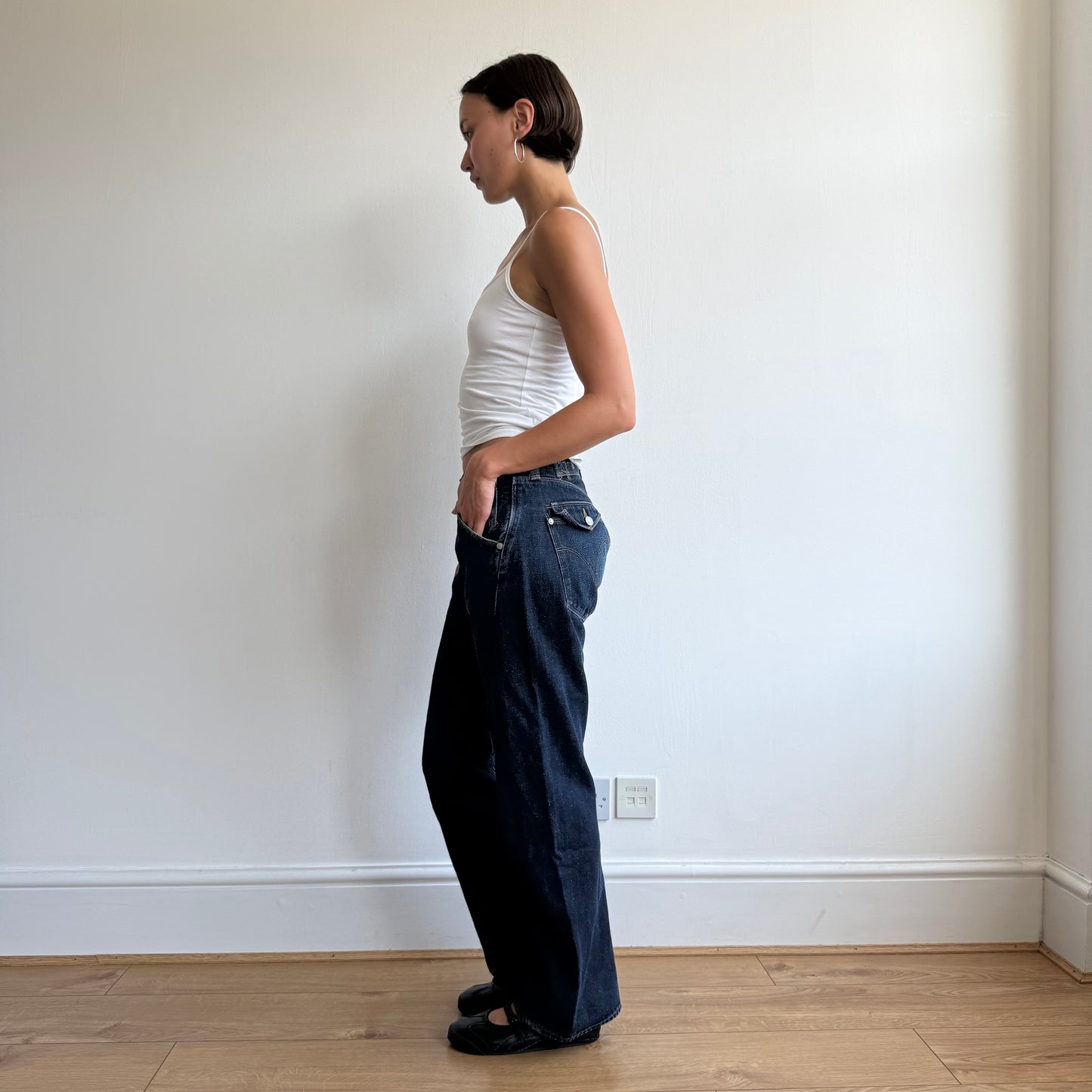 Levi’s Engineered dark wash button jeans - Size 29x32”