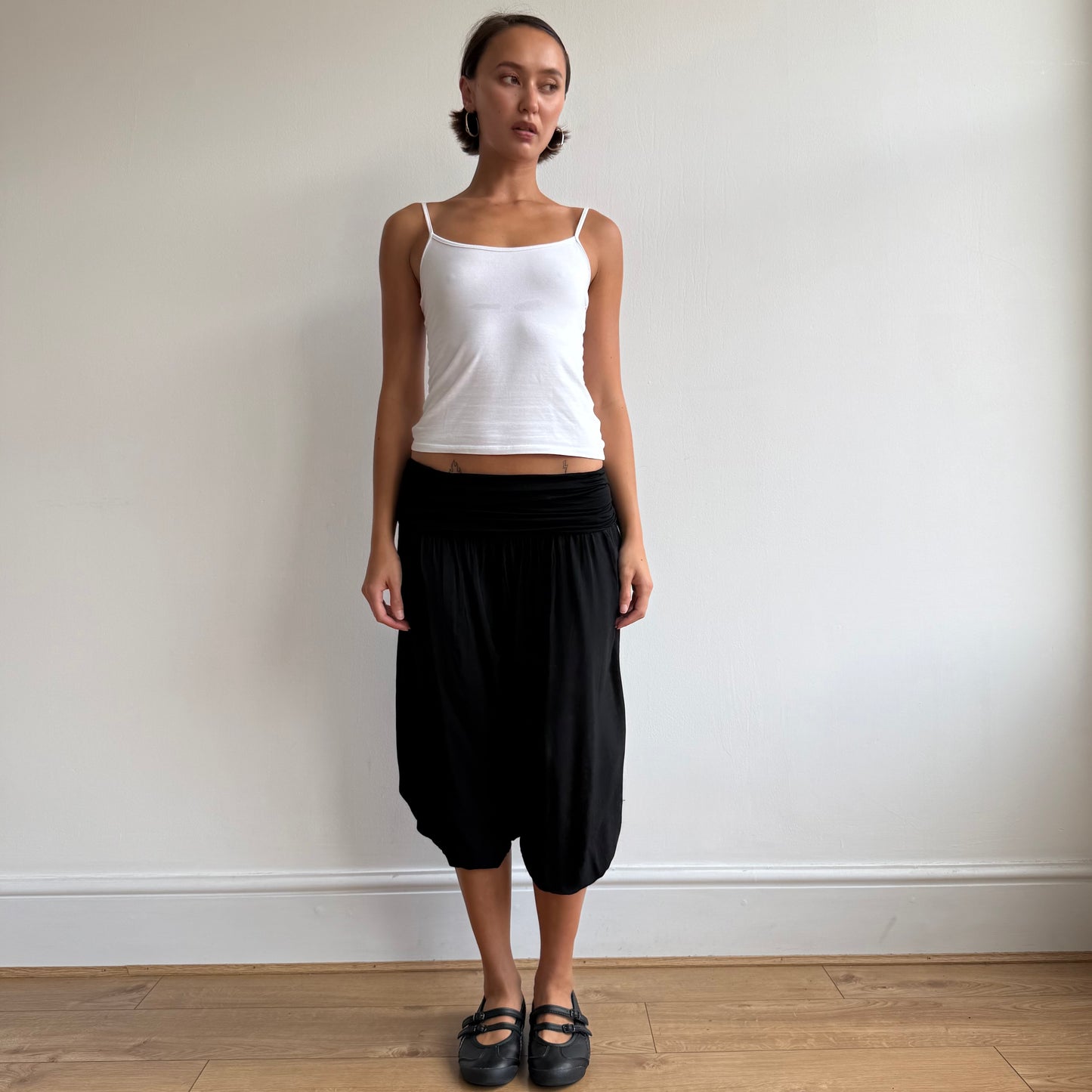 Black balloon capris - Size S