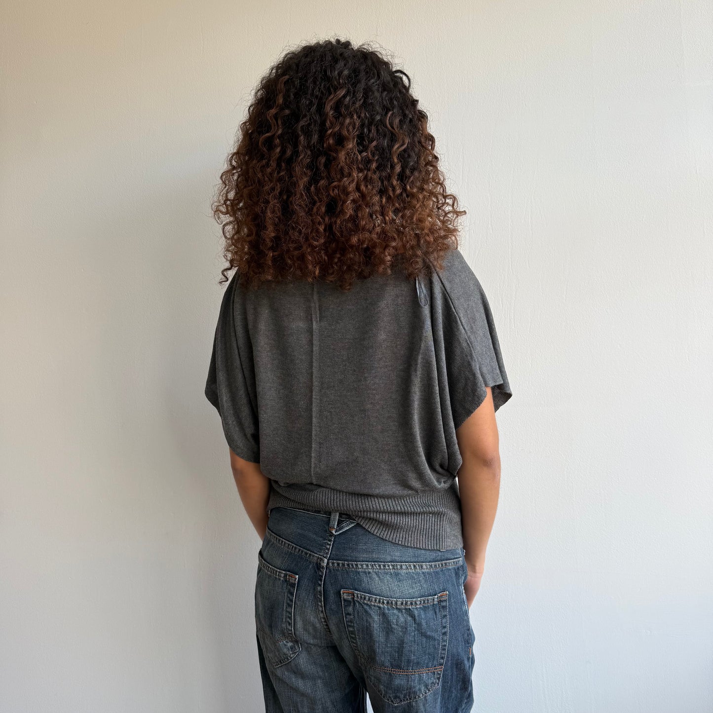 Charcoal short sleeve slouchy knit - Size M