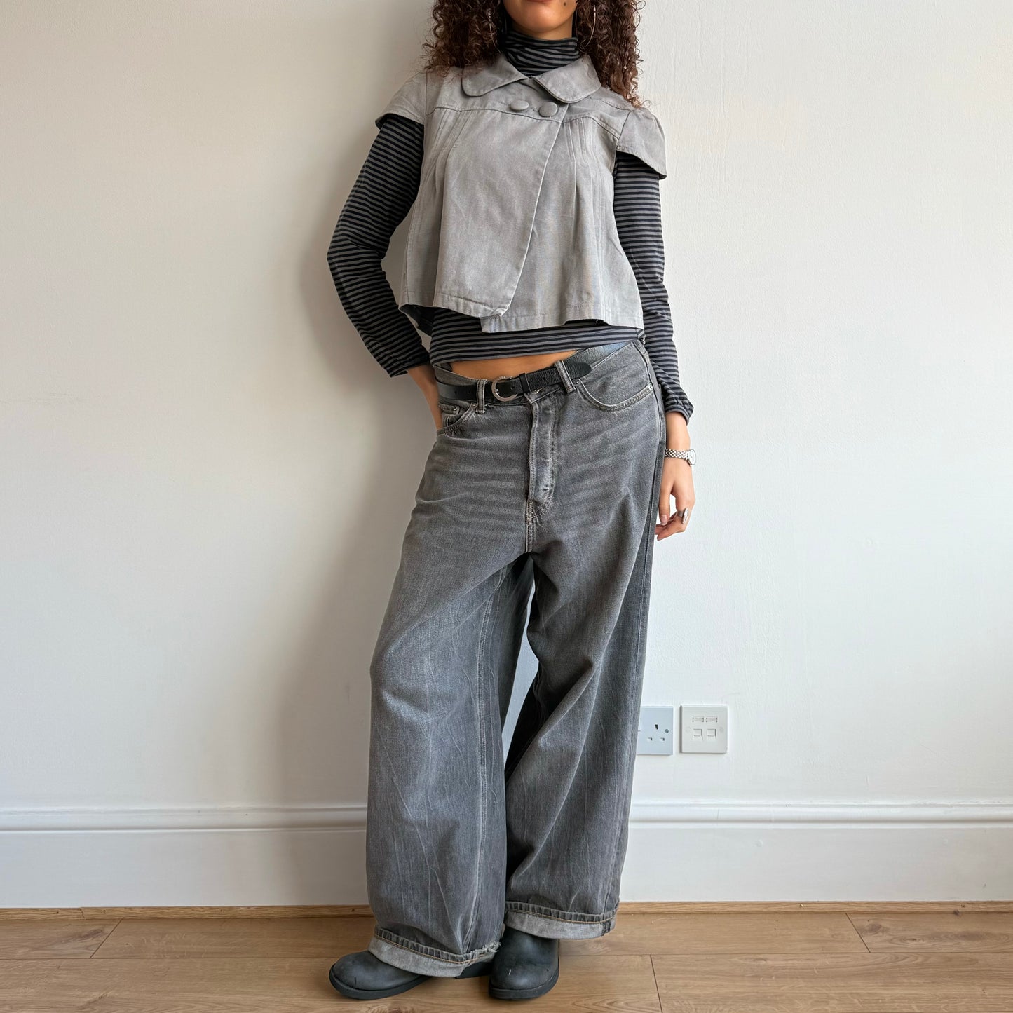 Grey short sleeve peacoat - Size S