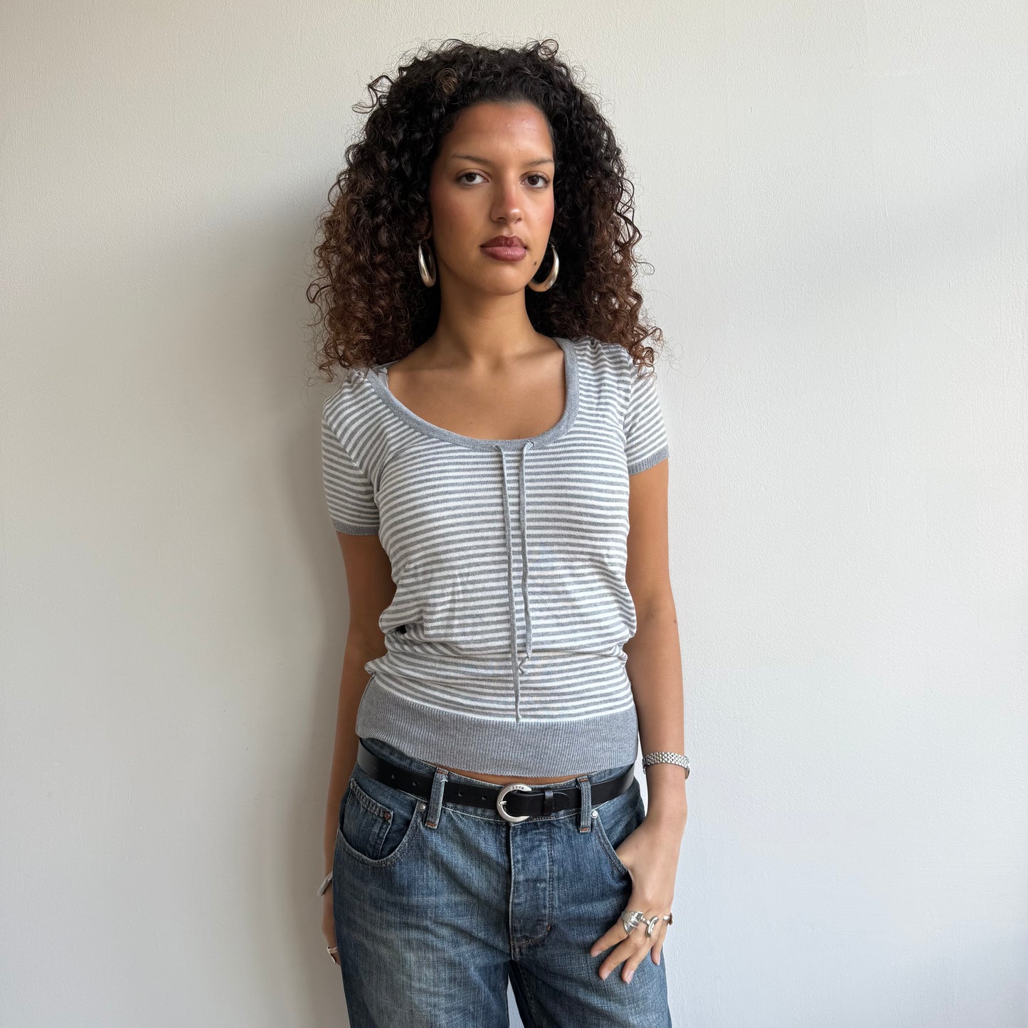 Grey + white knit short sleeve hoodie - Size M