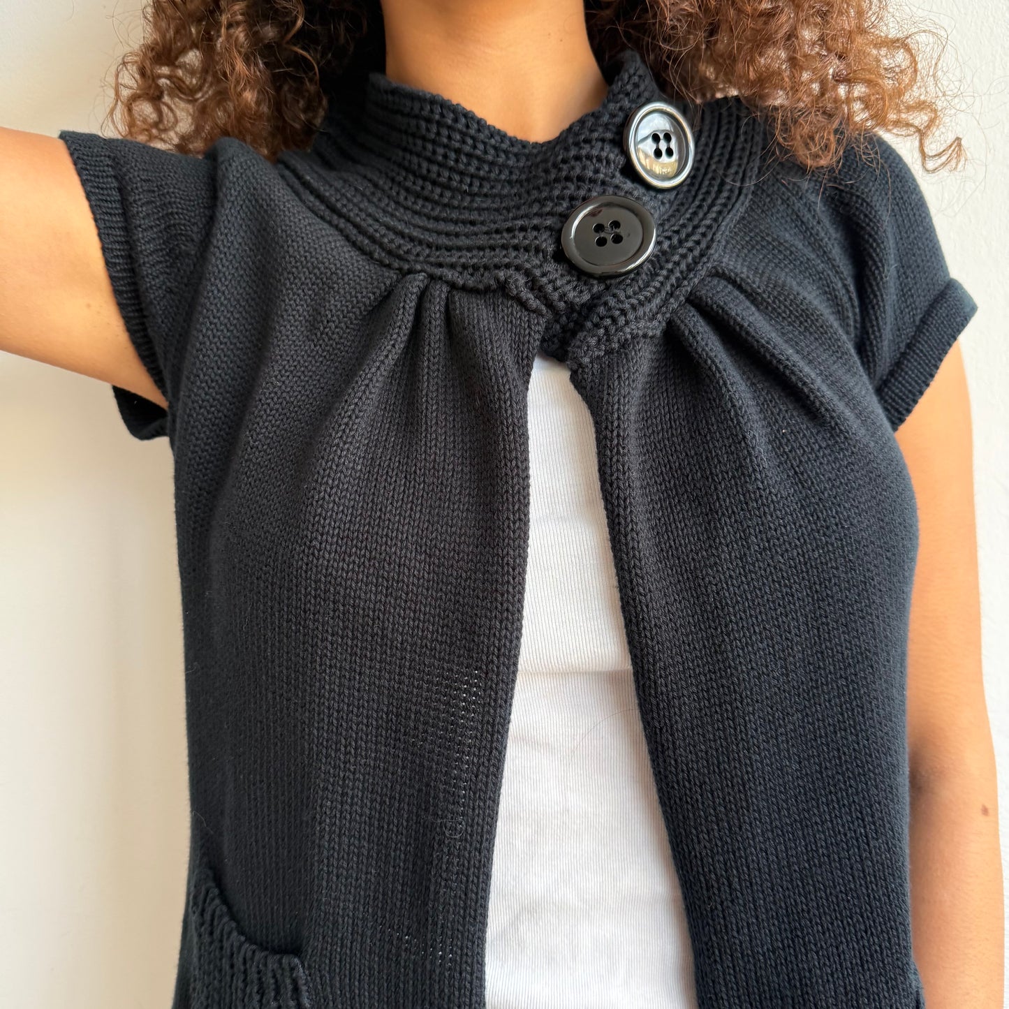 Black button open knit - Size M