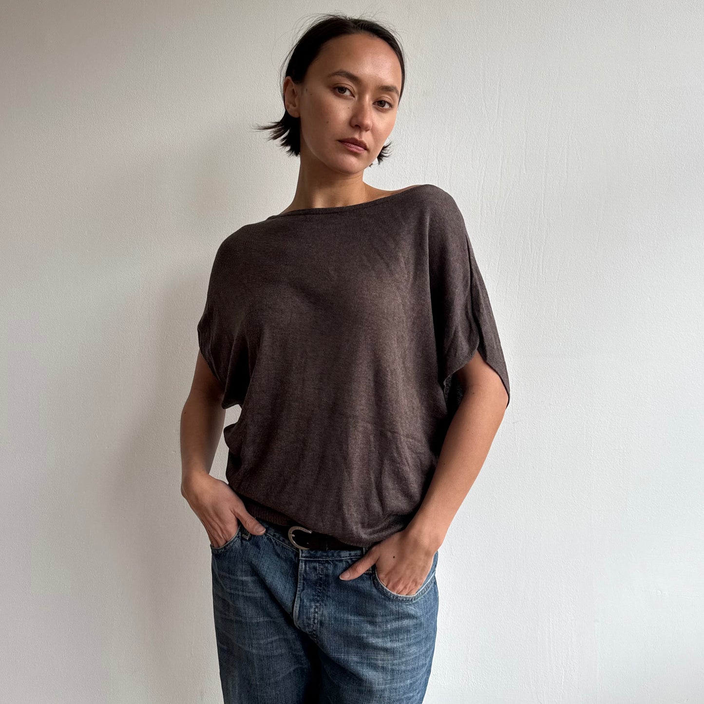 Brown short sleeve slouchy knit - Size M