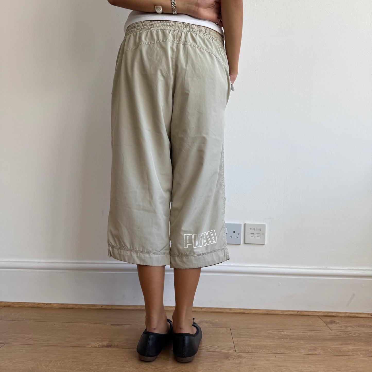 Beige Puma capris - Size L
