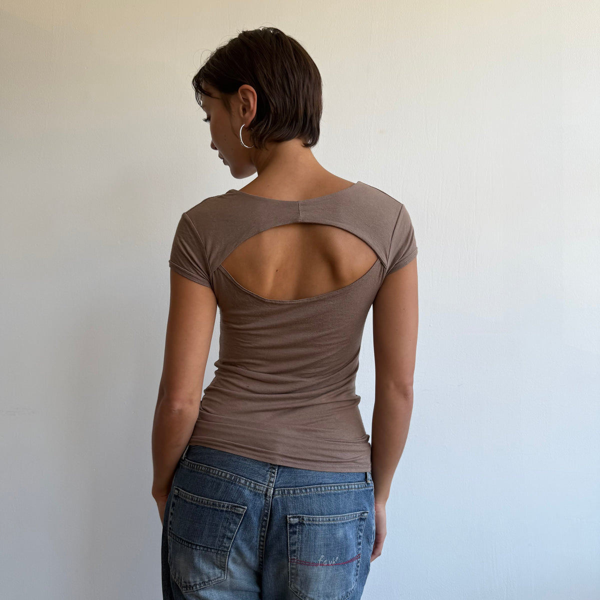 Taupe keyhole double layer top - Size S