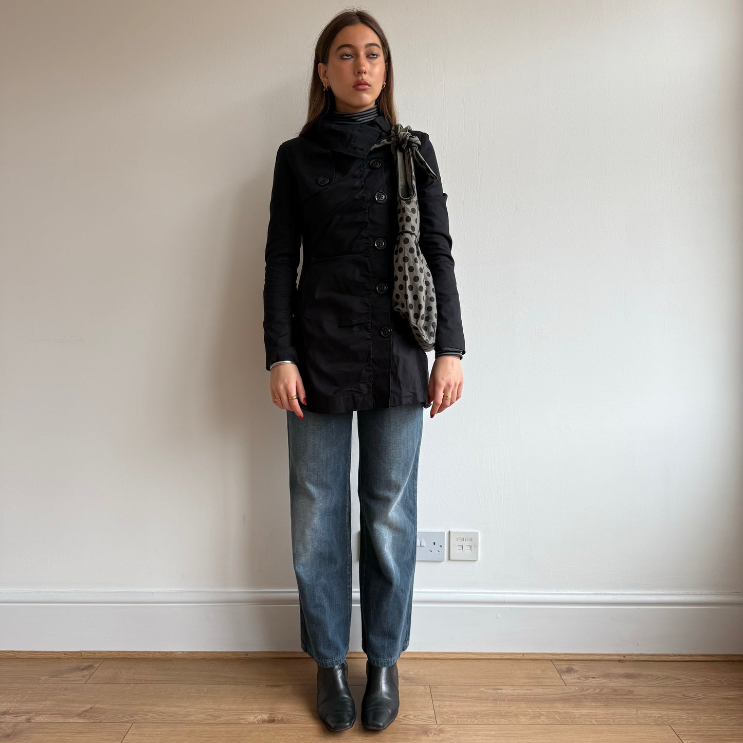 Black asymmetric trench - Size XS
