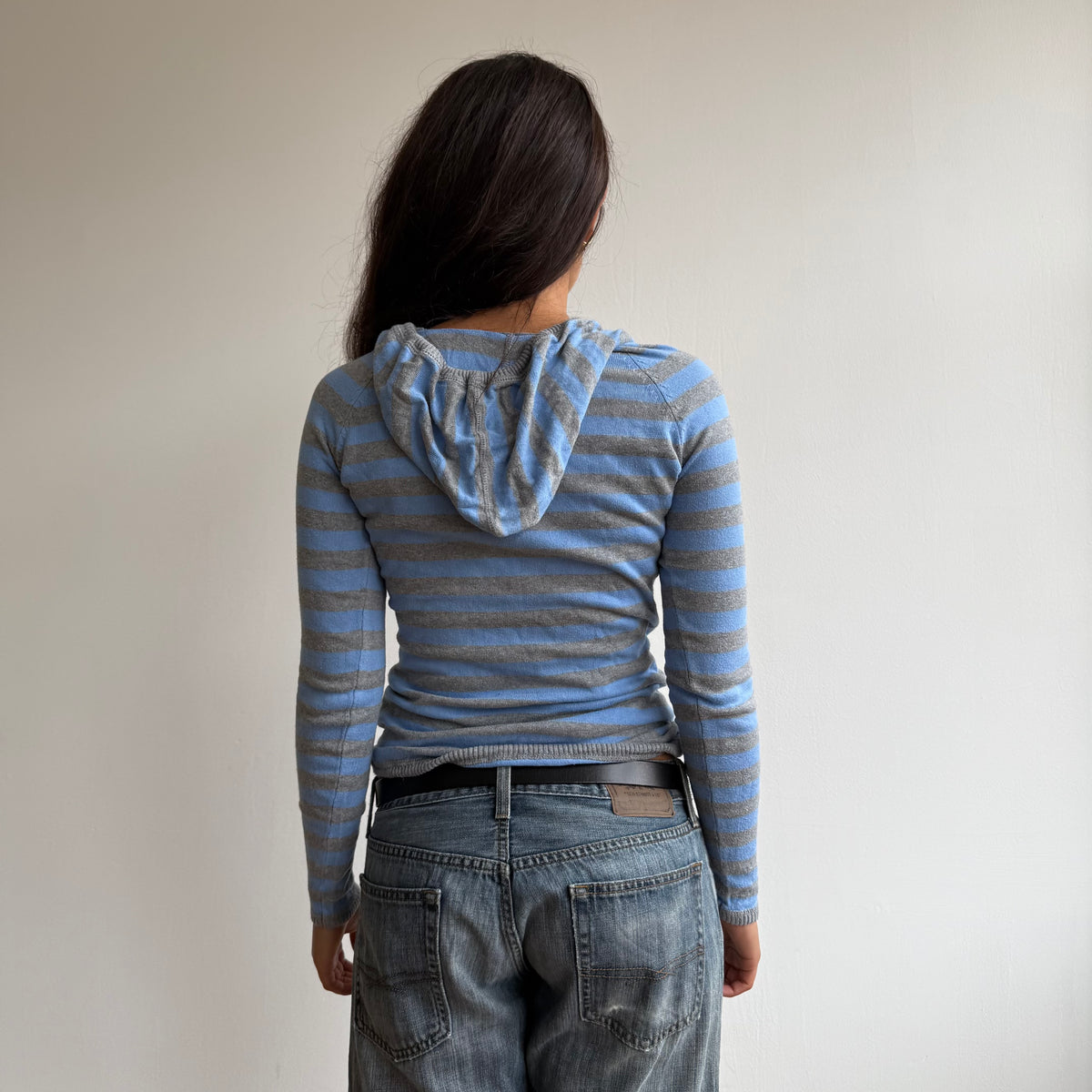 Grey + blue striped knit hoodie - Size S