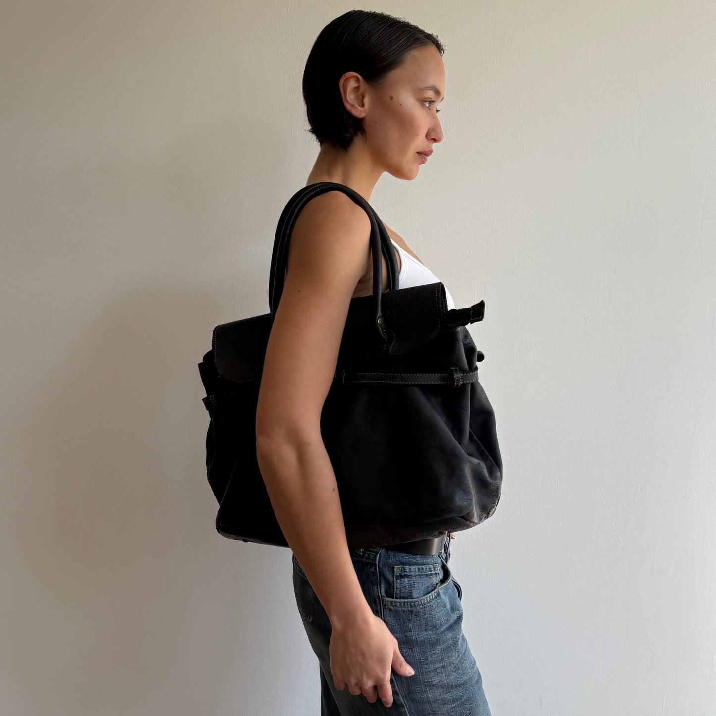 Navy leather ‘firkin’ bag - One Size