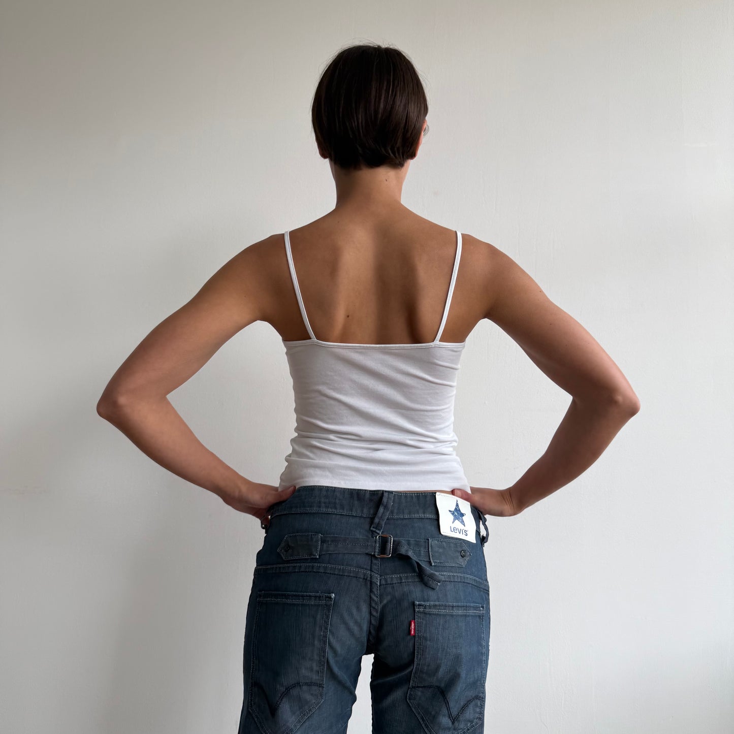 Levi’s star cinch back jeans - Size 30x34