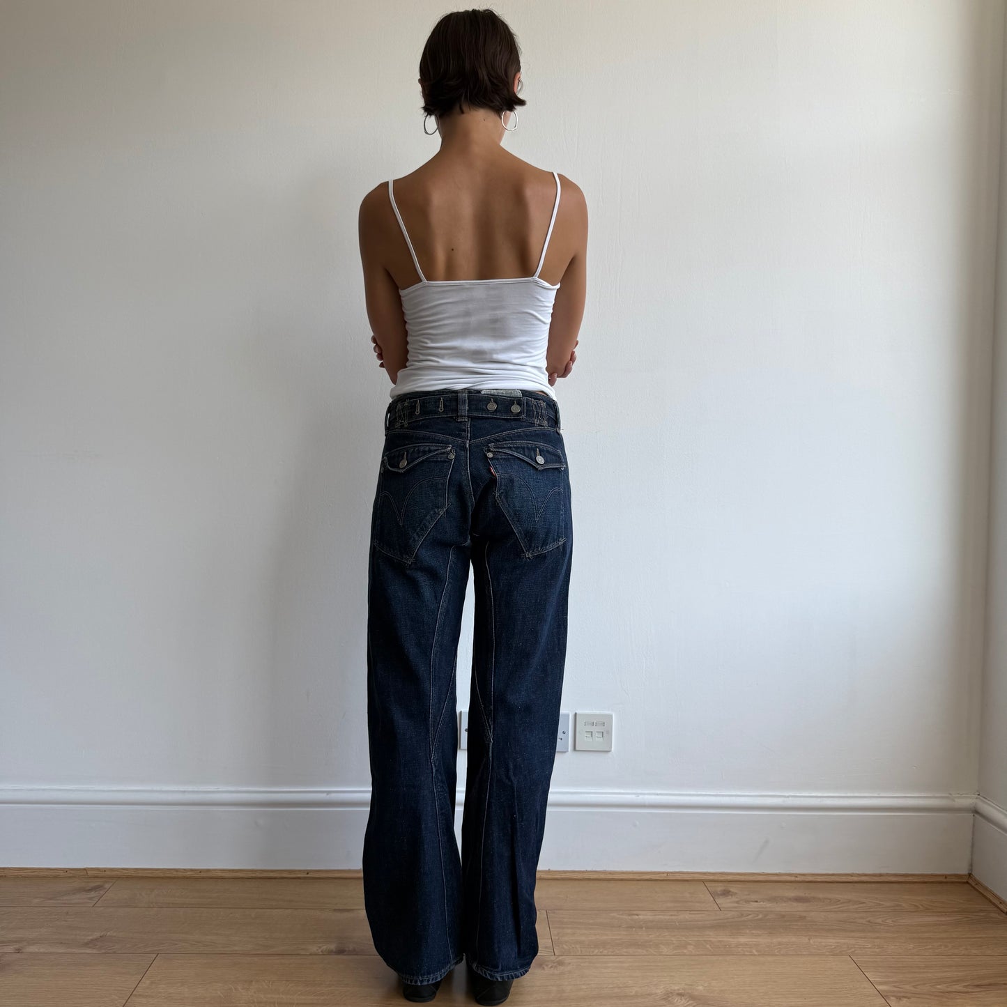 Levi’s Engineered dark wash button jeans - Size 29x32”